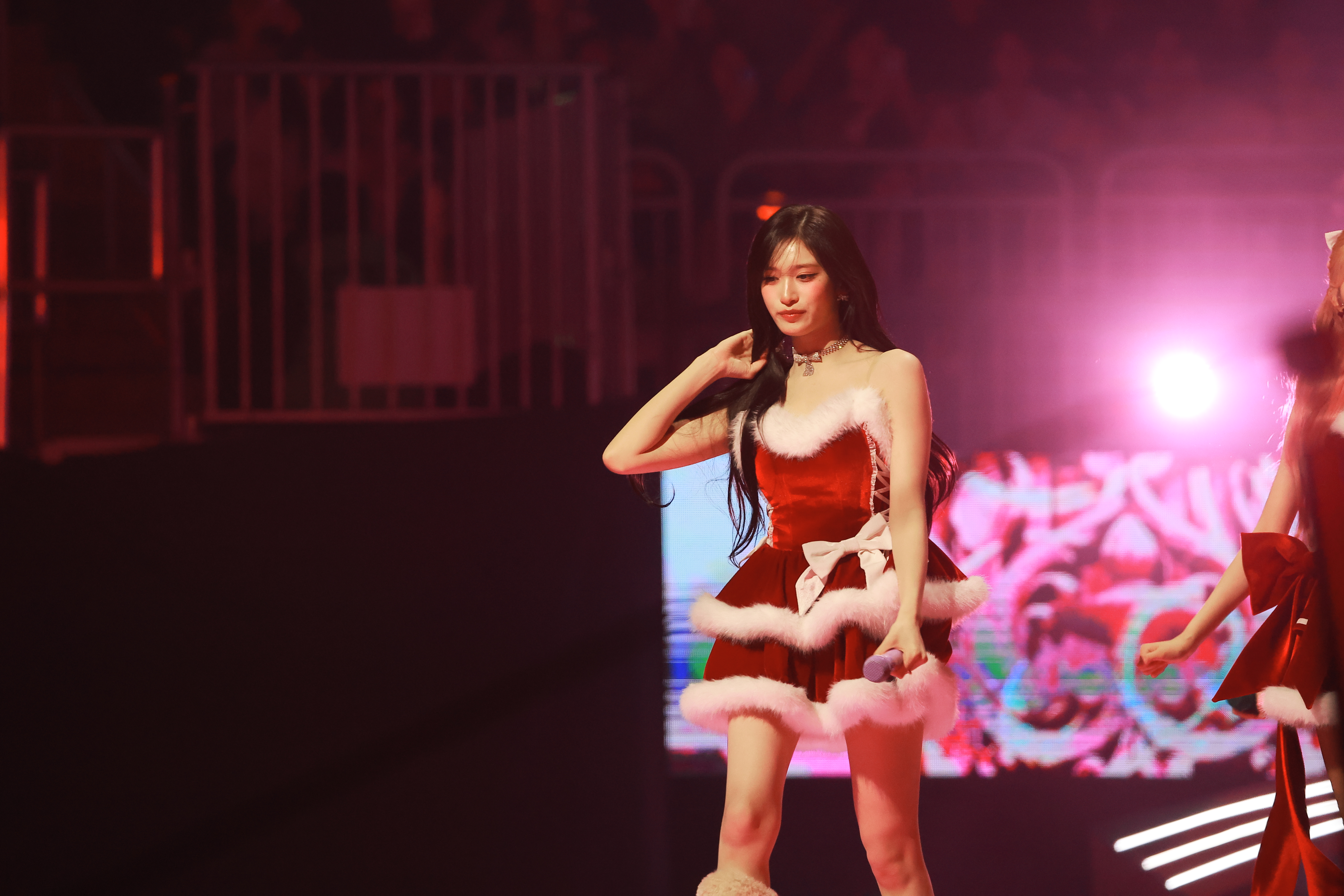 251225 Leeseo 1115 pics