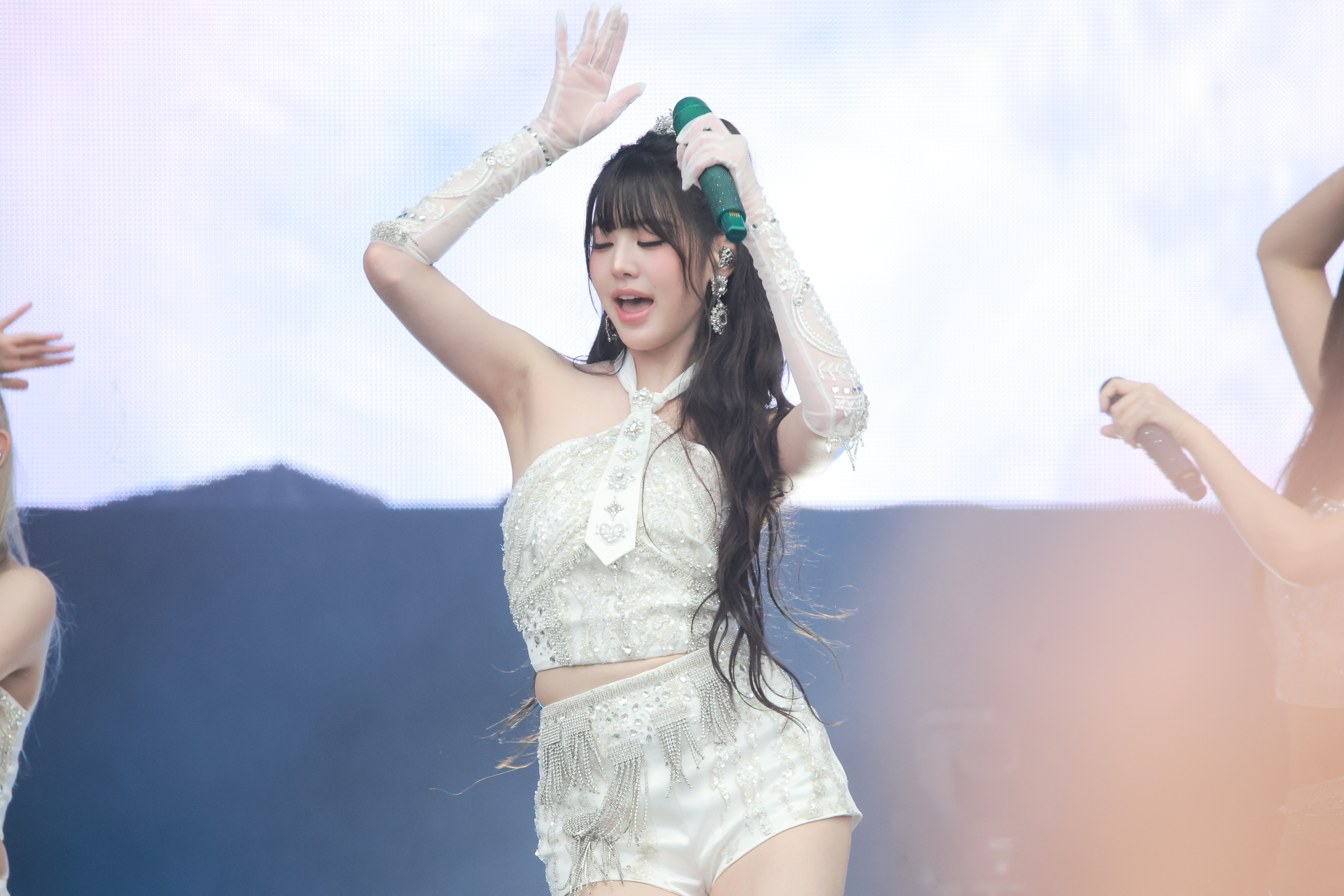 250712 Wonyoung 855 pics