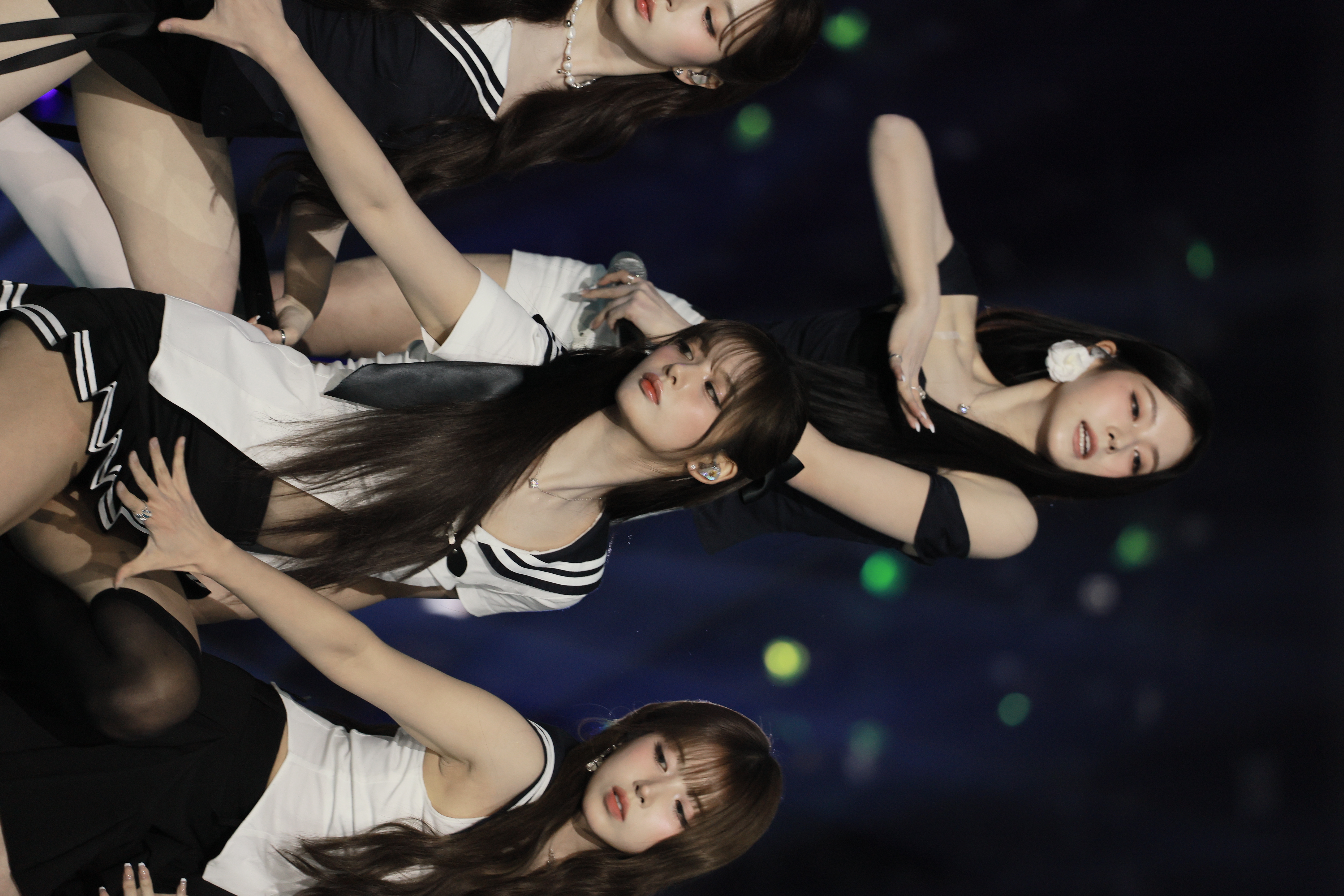 250726 Sullyoon  760 pics