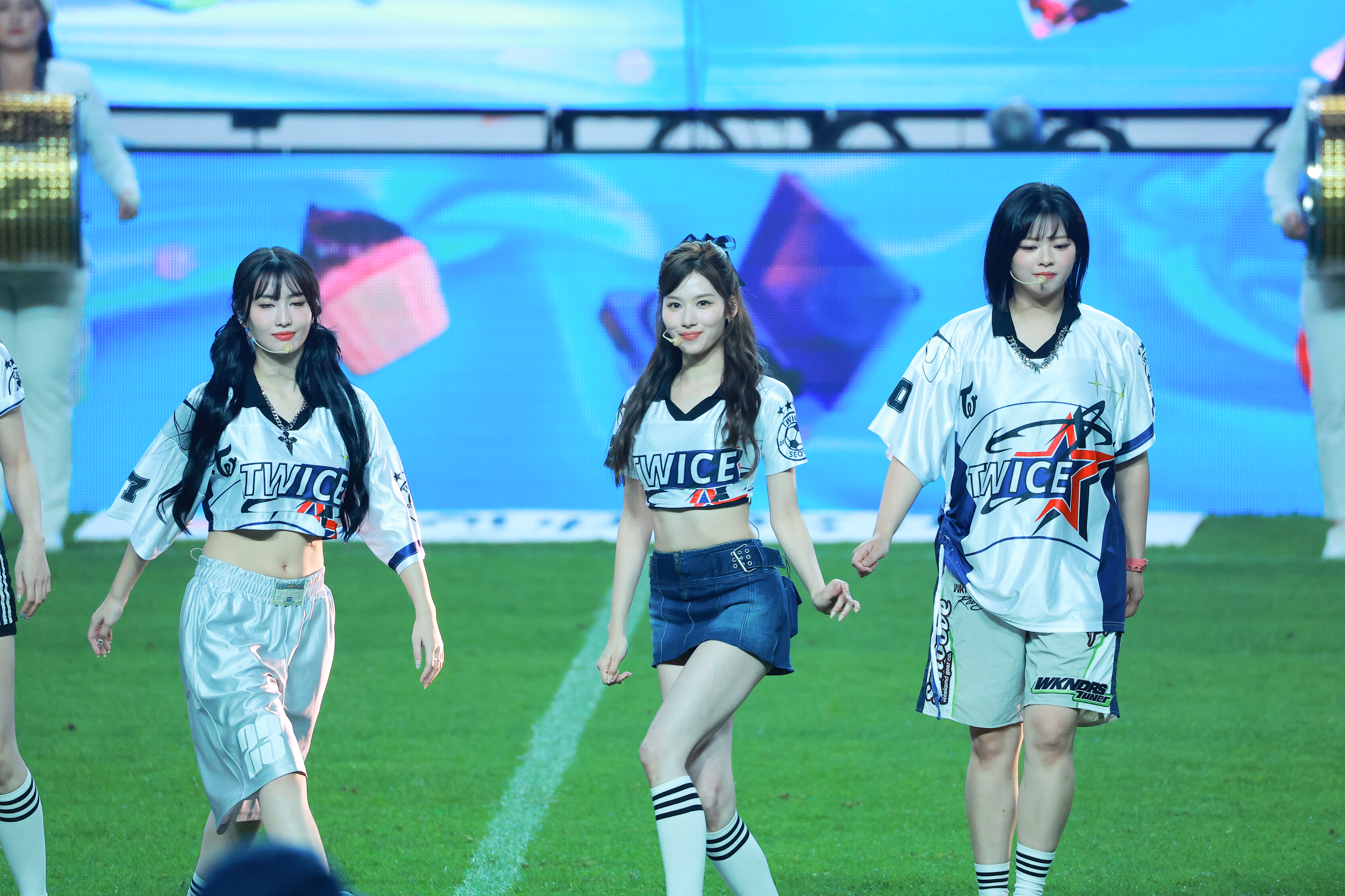 240731 Sana 405 pics