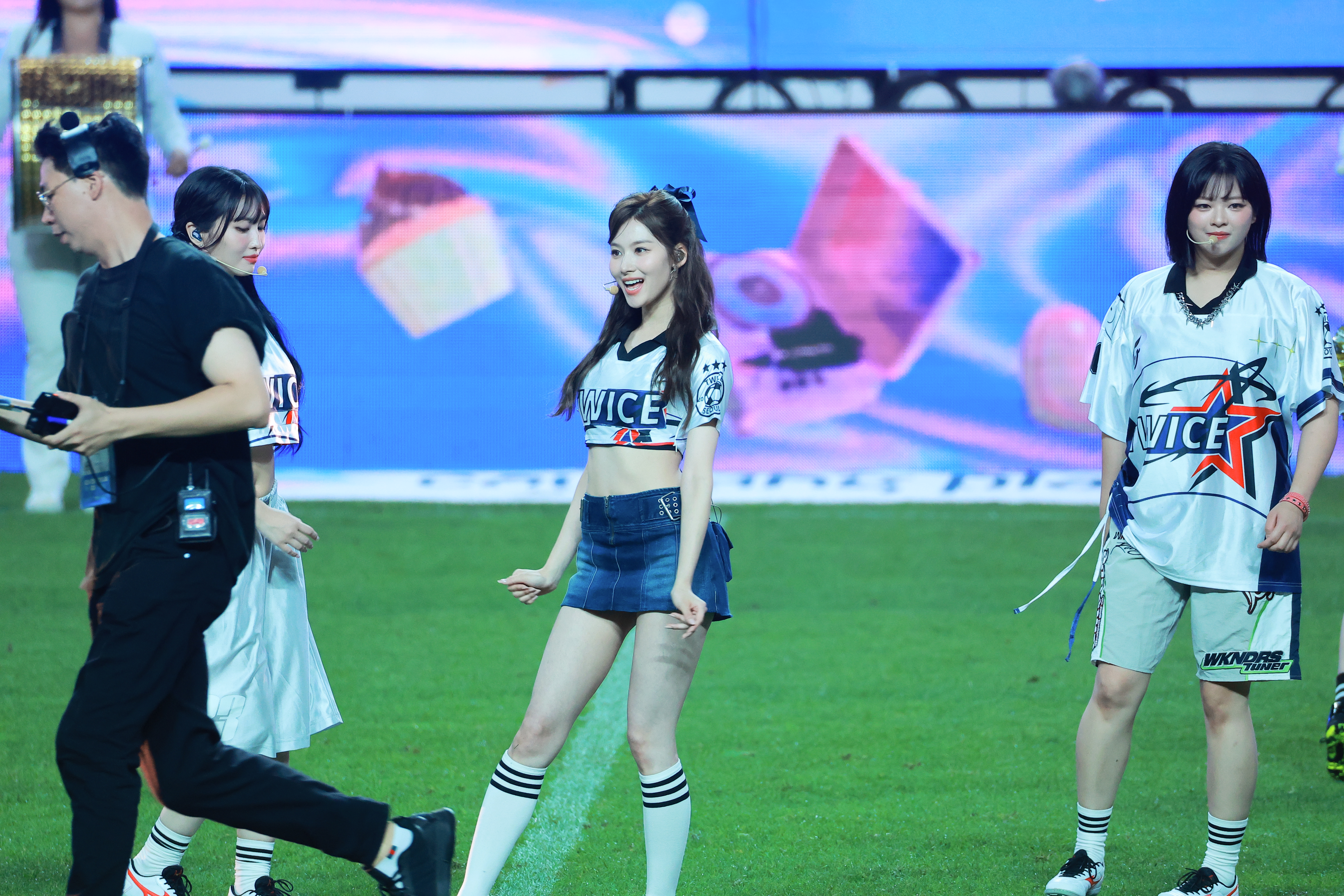 240731 Sana 405 pics