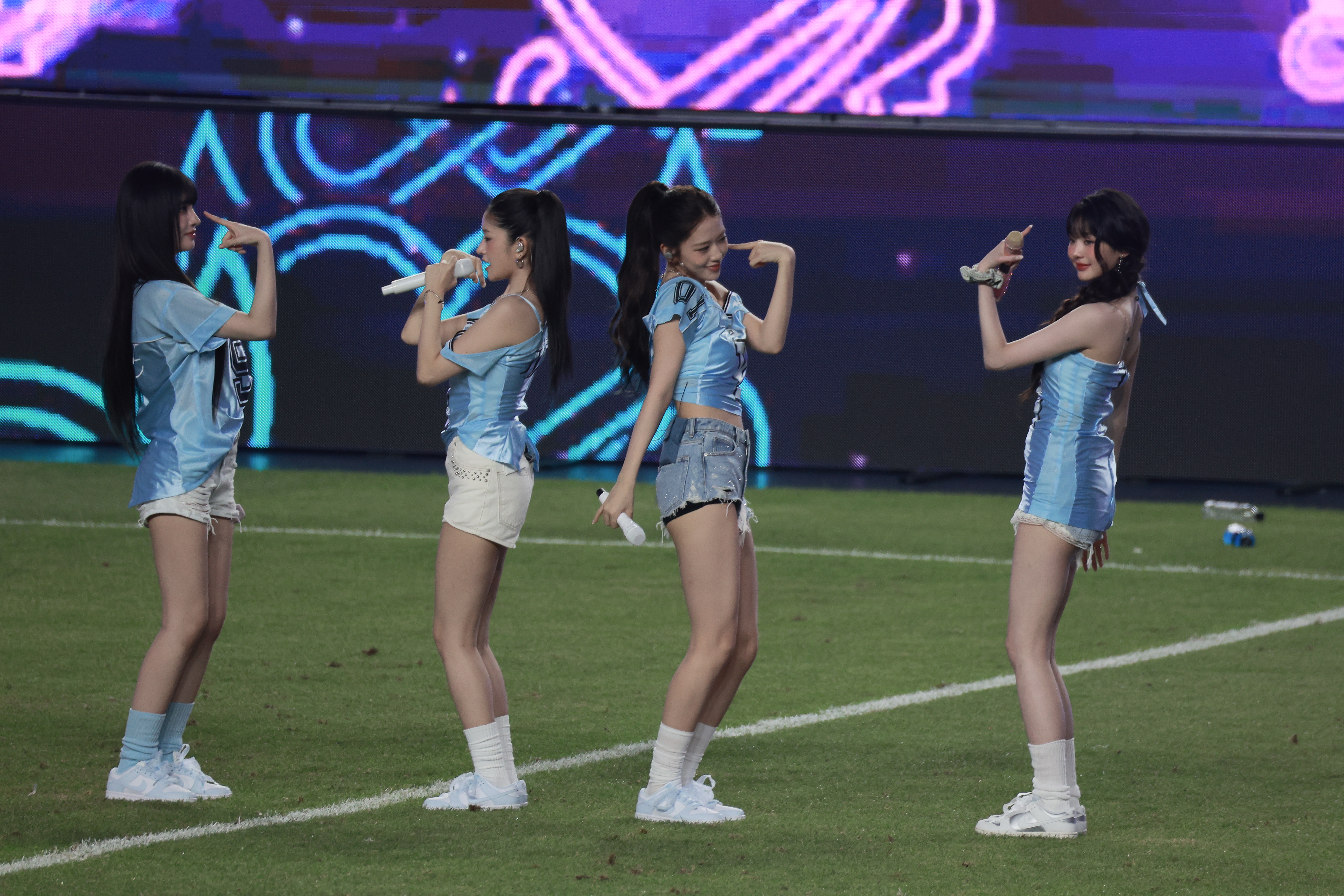 250730 IVE 800+ pics