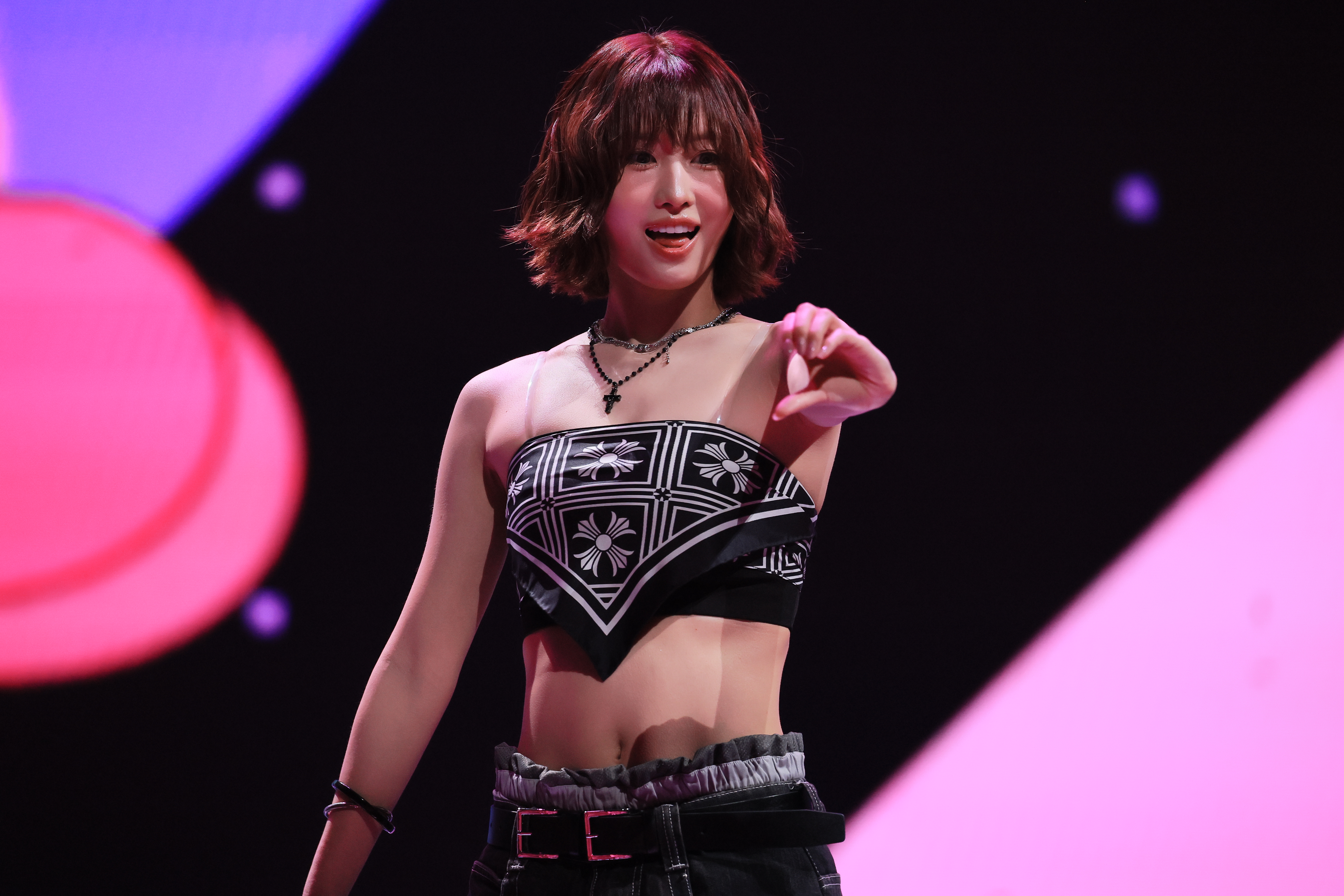 250822 Momo 1450+ pics