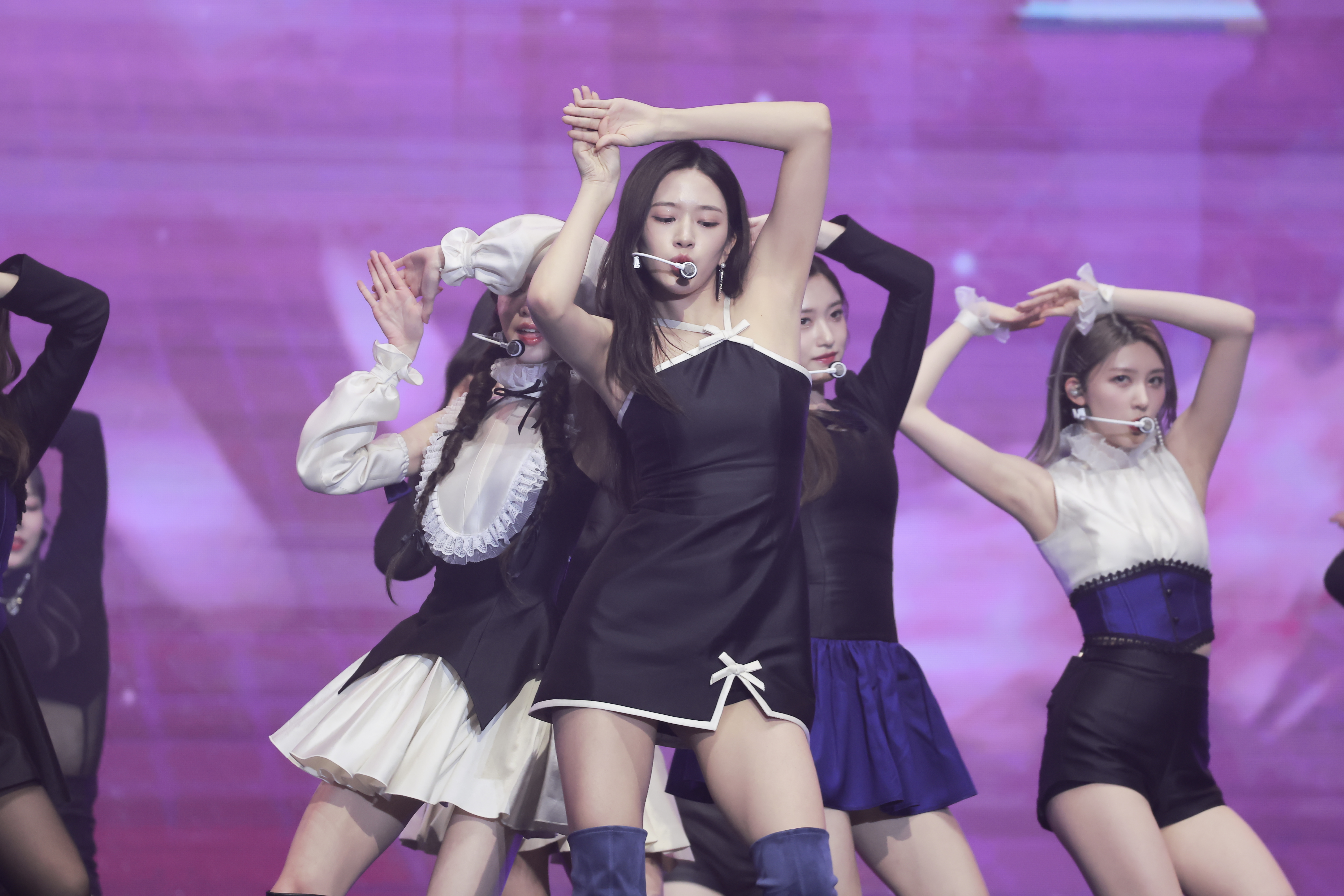 230119 Yujin 522 pics