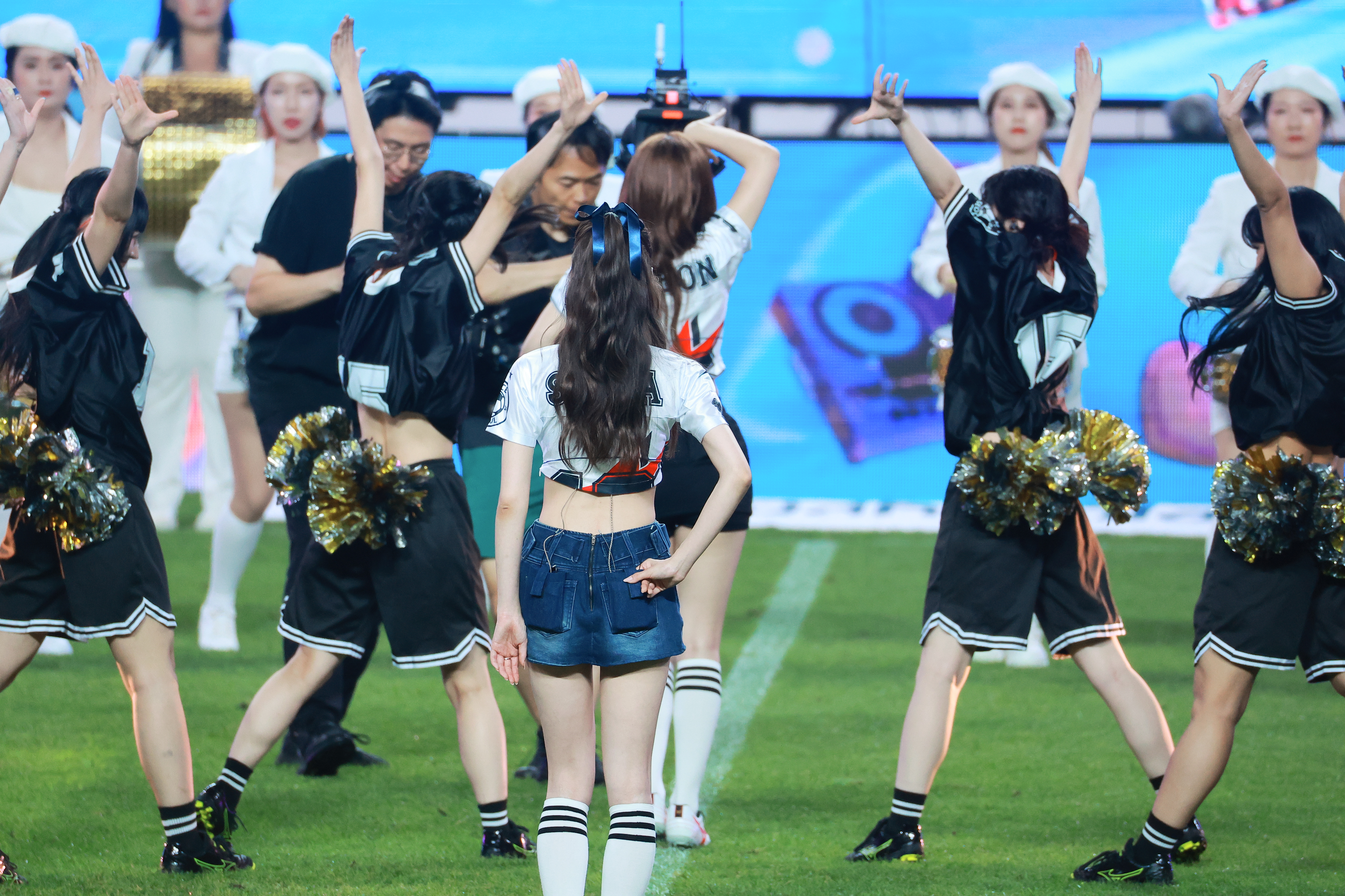 240731 Sana 405 pics