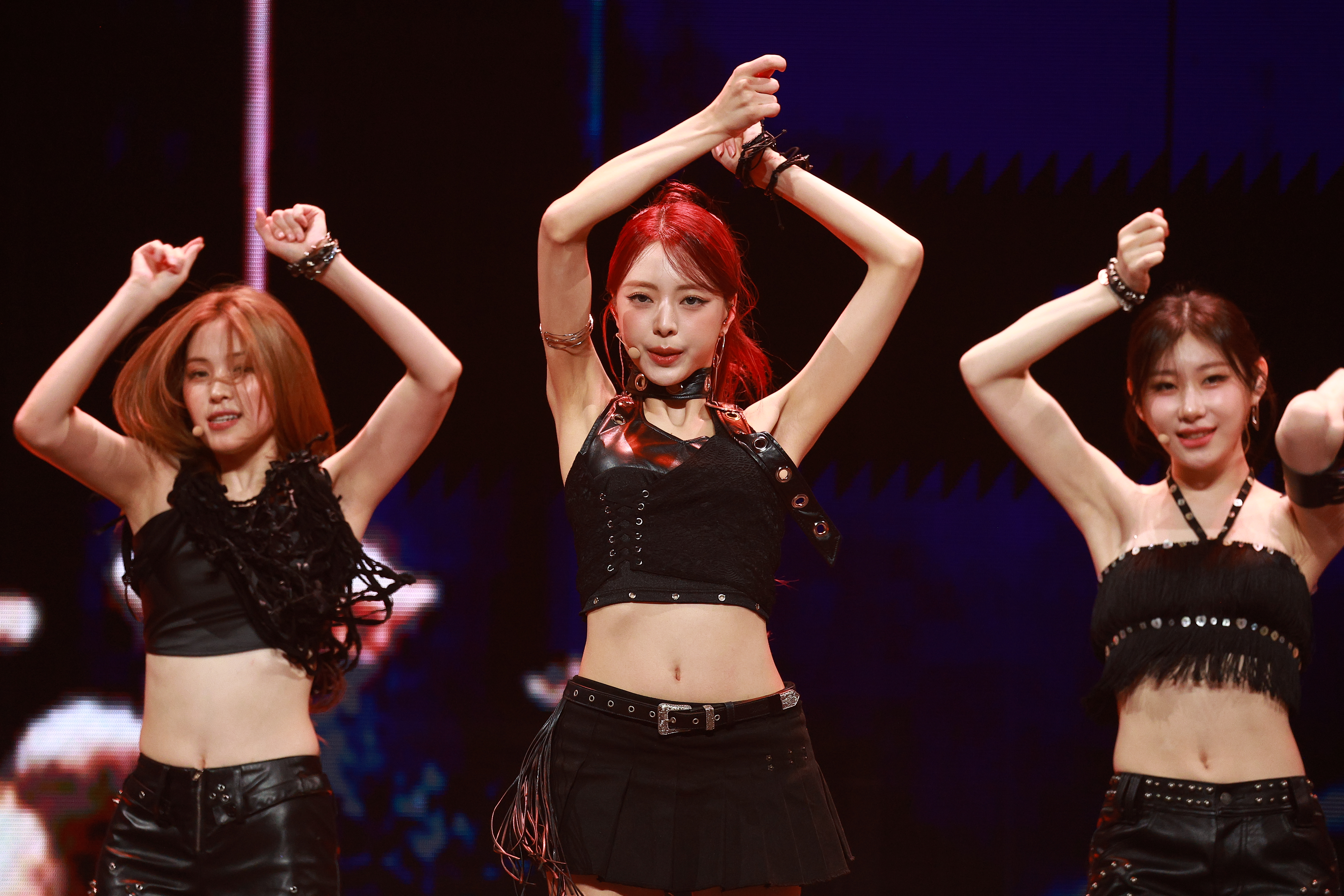 250823 Yuna 1000 pics