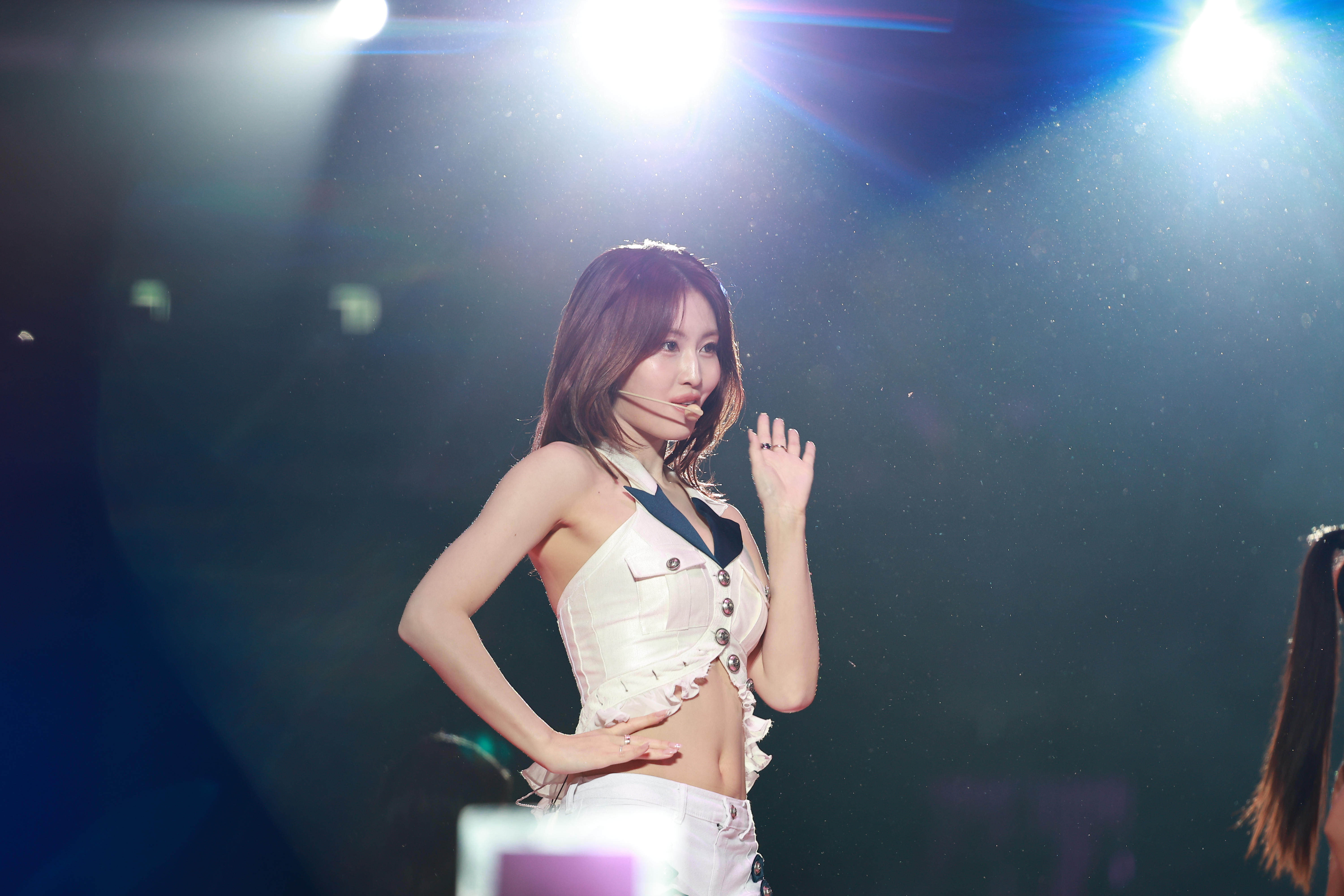 251206 Momo 974 pics