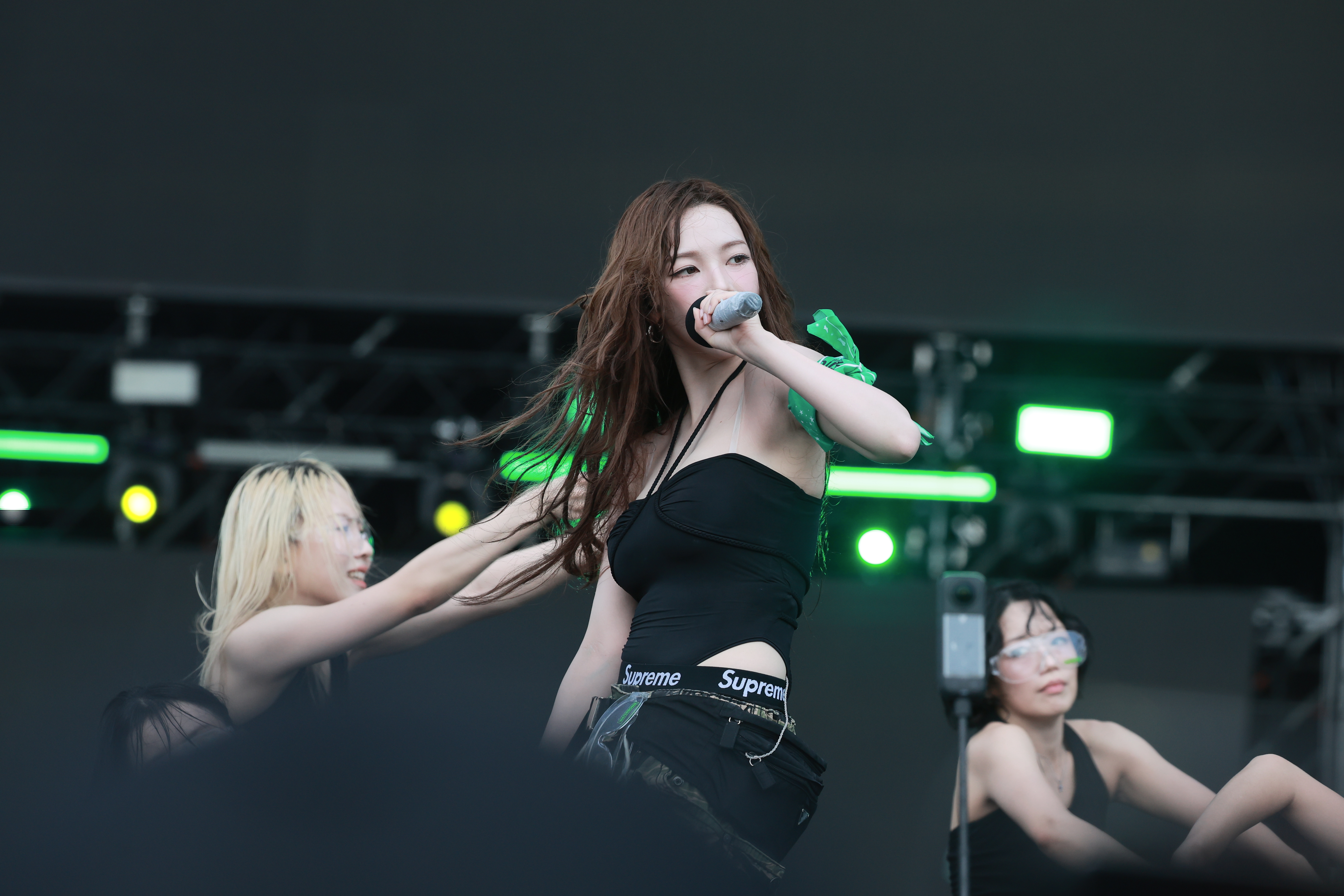 250705 Karina Waterbomb Data 804 pics