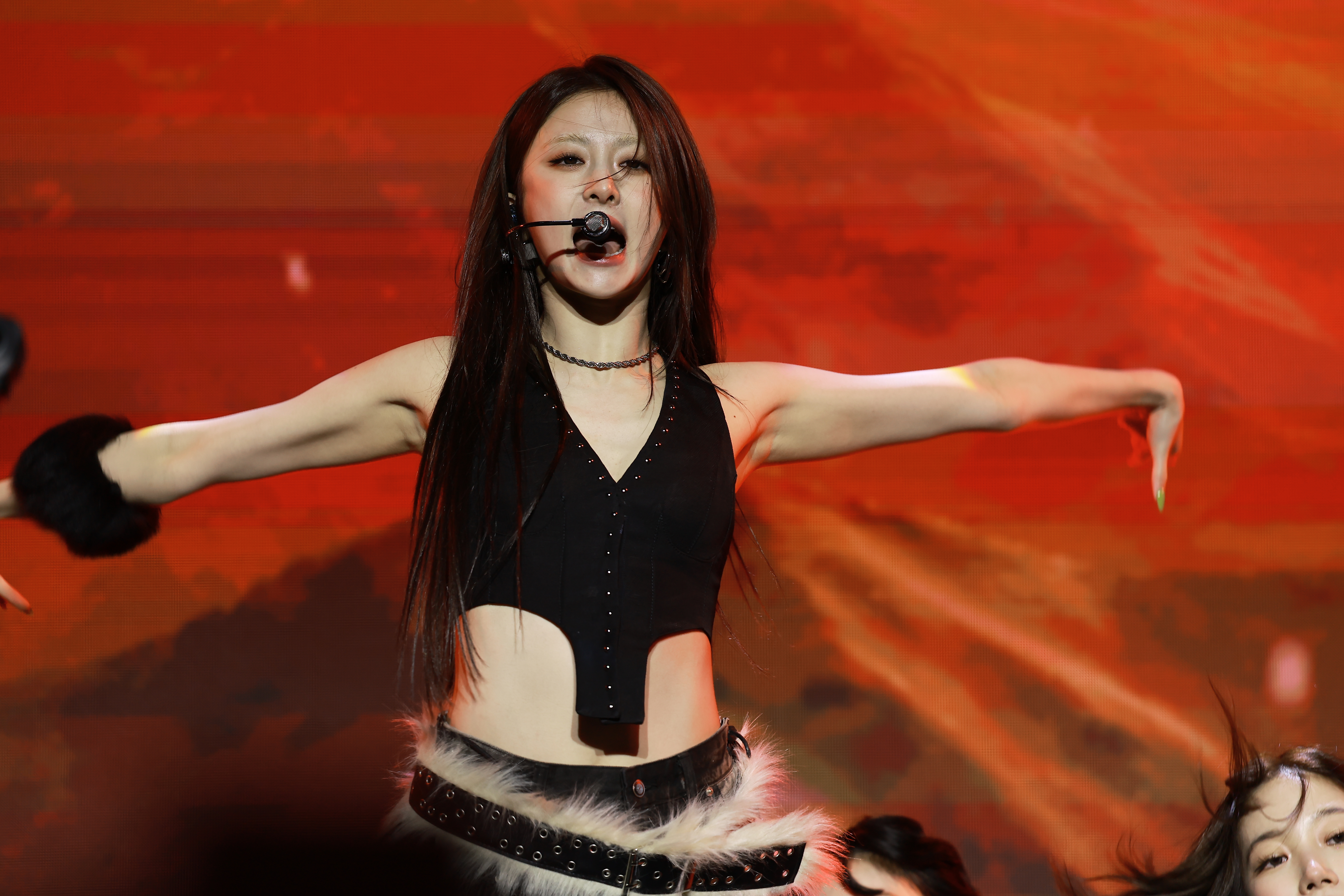 251030 Yunjin 822 pics