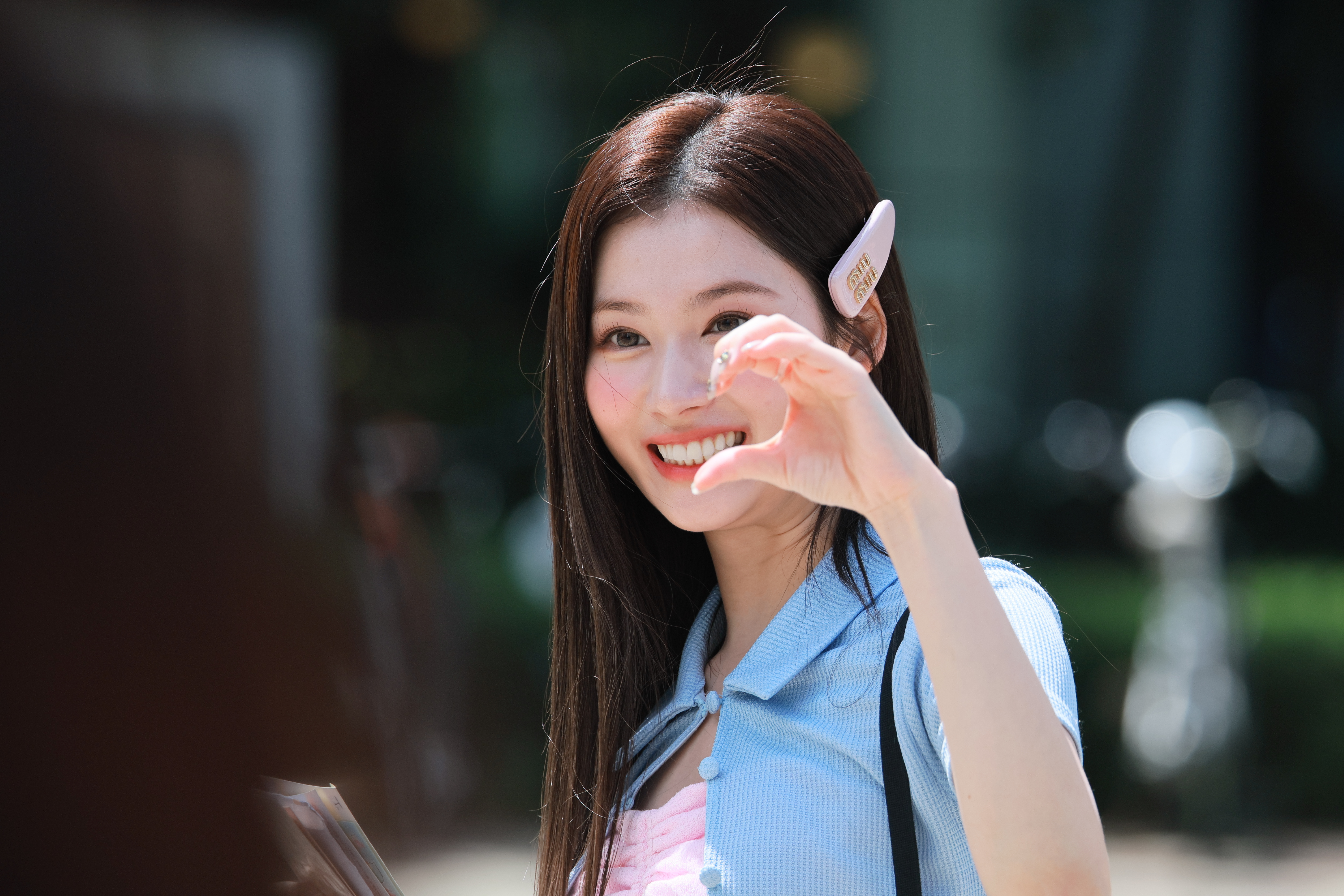 220903 Sana 772 pics