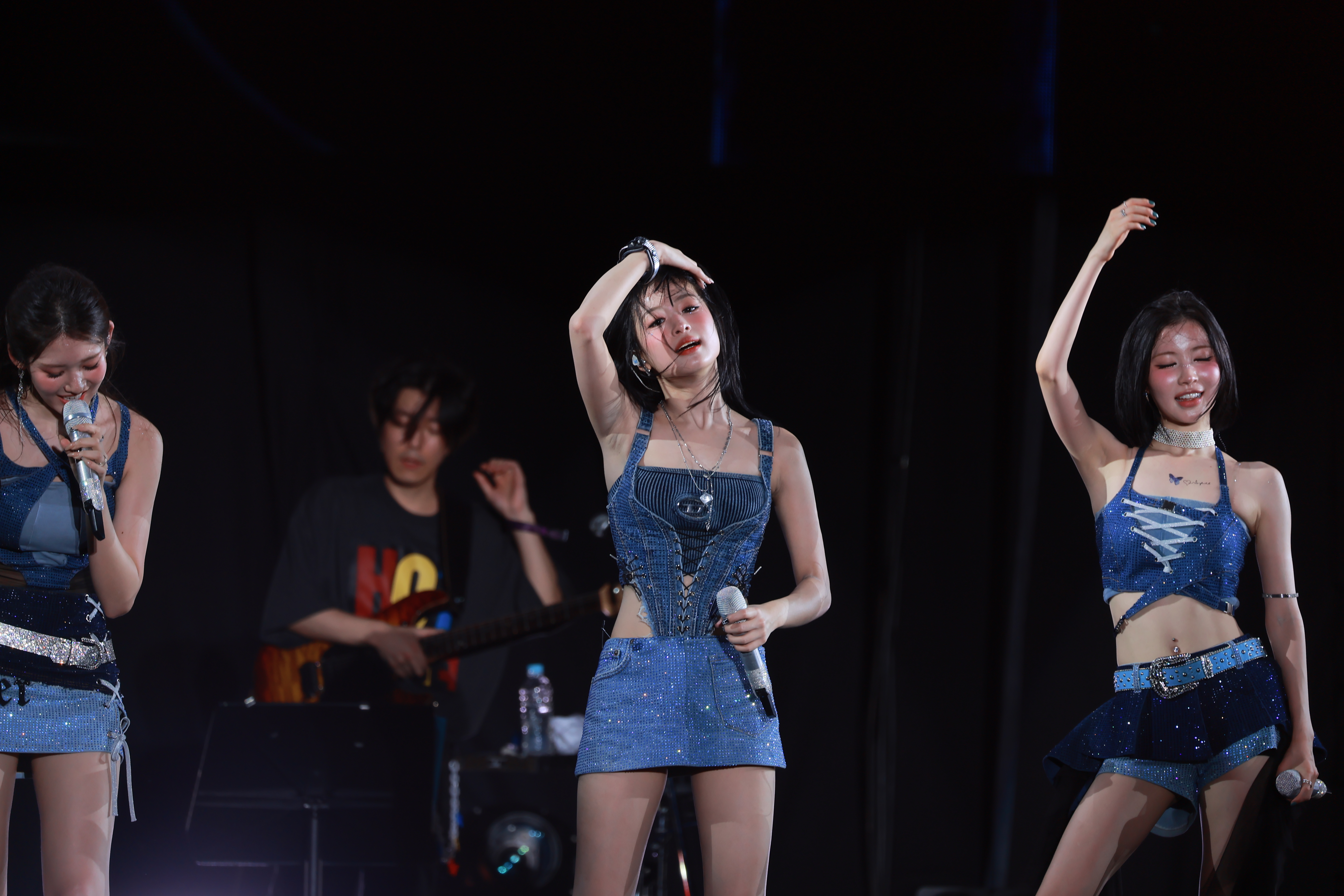 250816 Ahyeon 아현 1573 pics