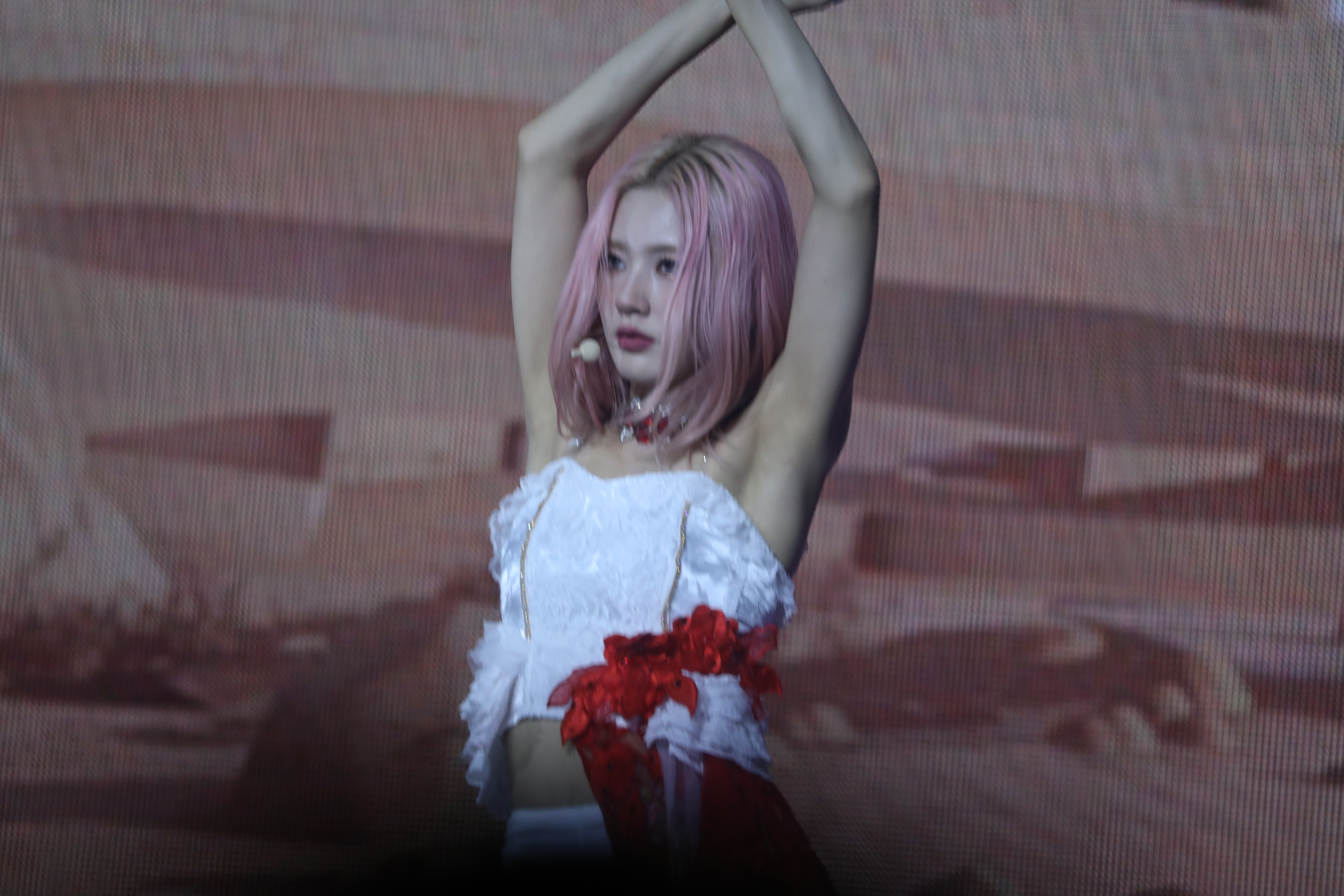 220917 Miyeon 353 pics