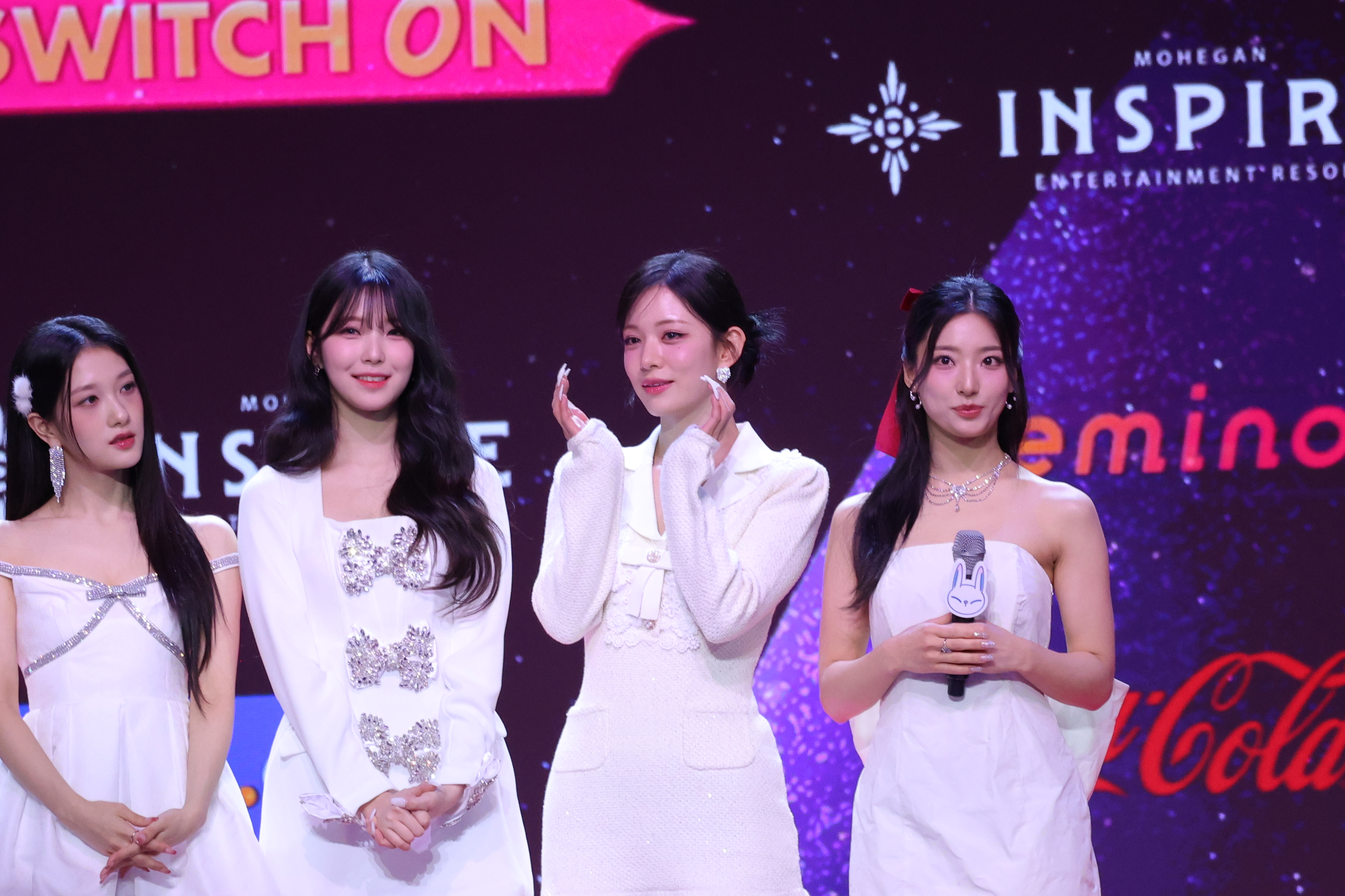 Chaeyoung 231225 100 pics