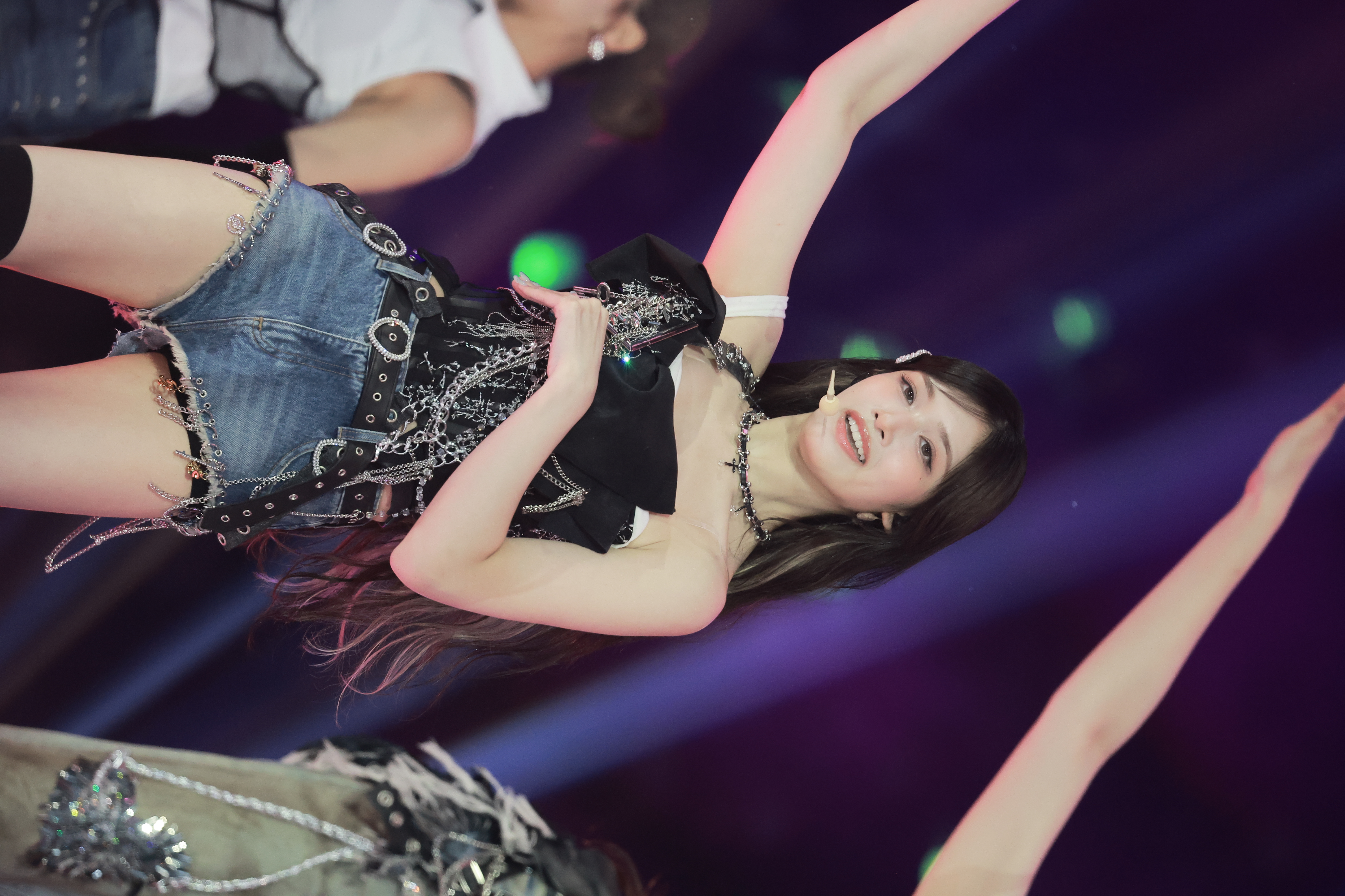 250726 Leeseo data 686 pics