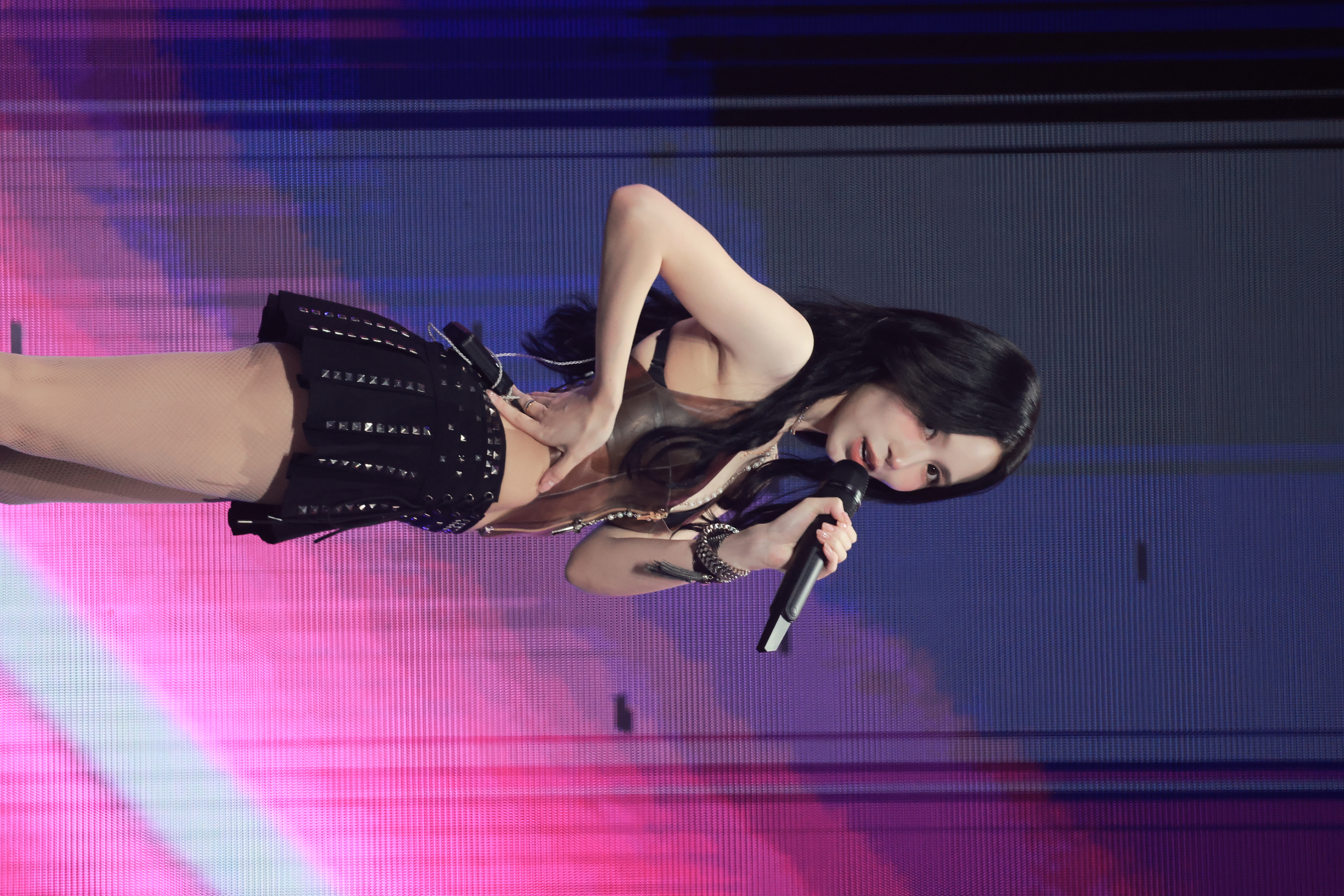 250822 Mina 1944 pics