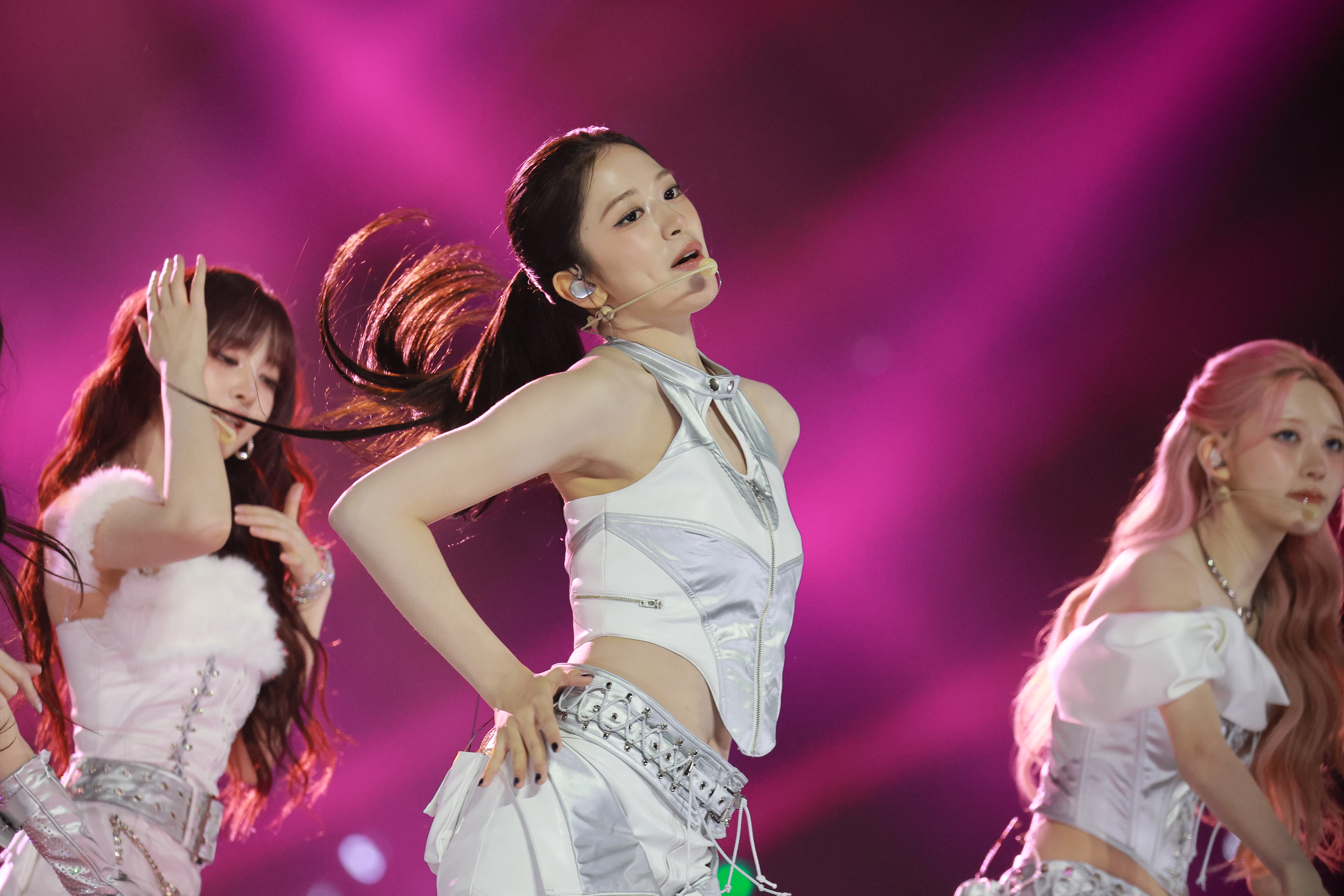 251115 Yujin 1353 pics