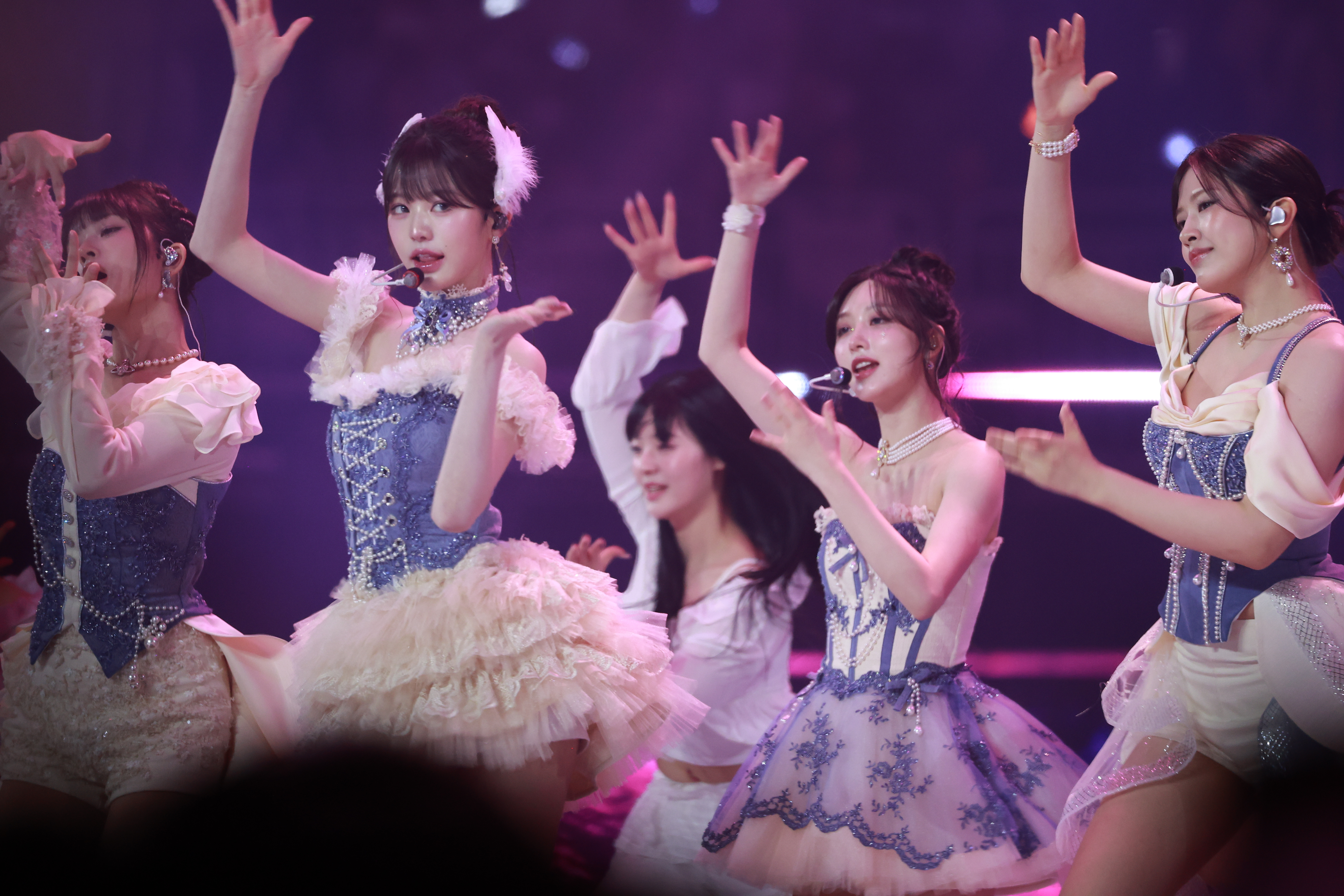 241130 Wonyoung 1325 pics