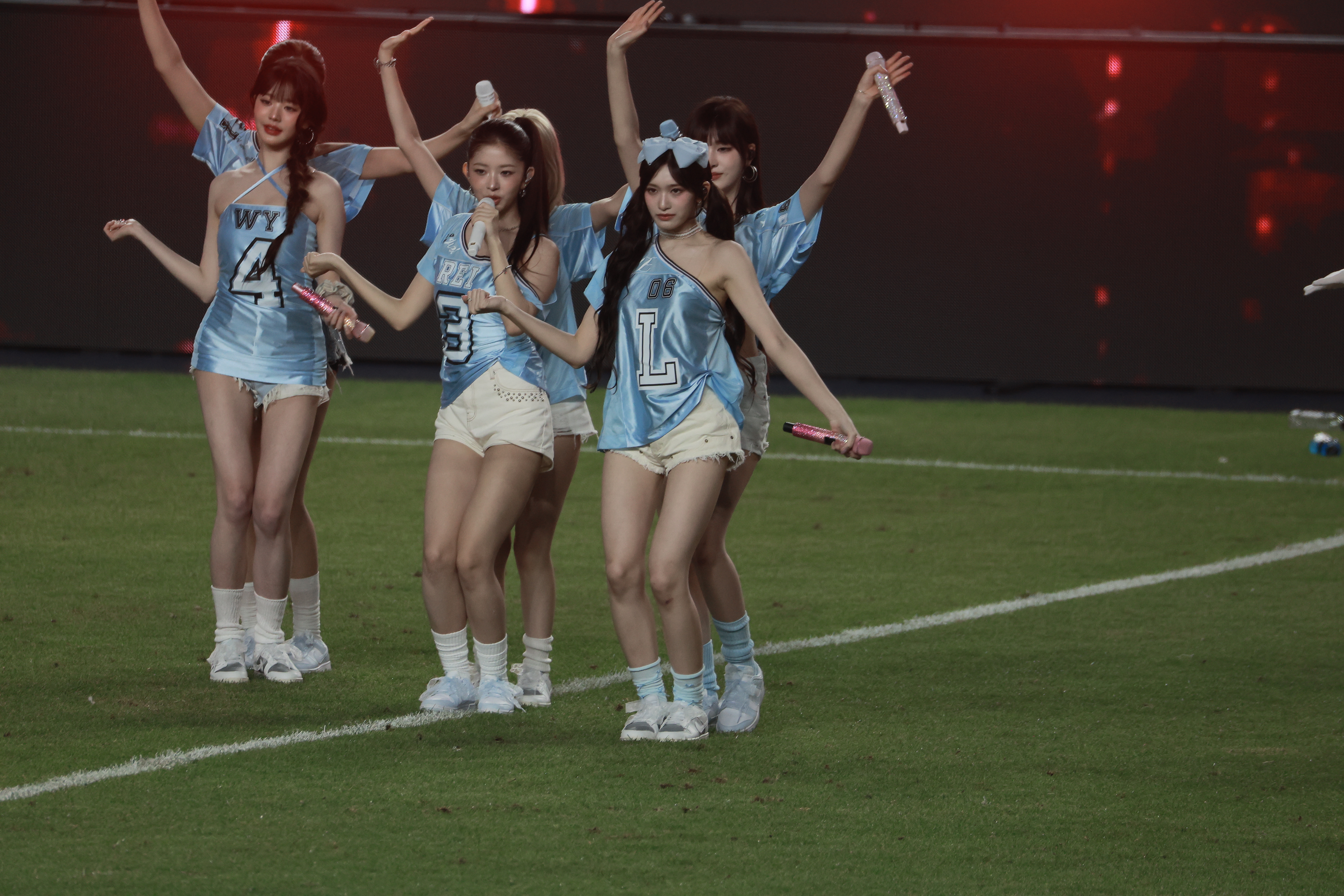 250730 IVE 800+ pics