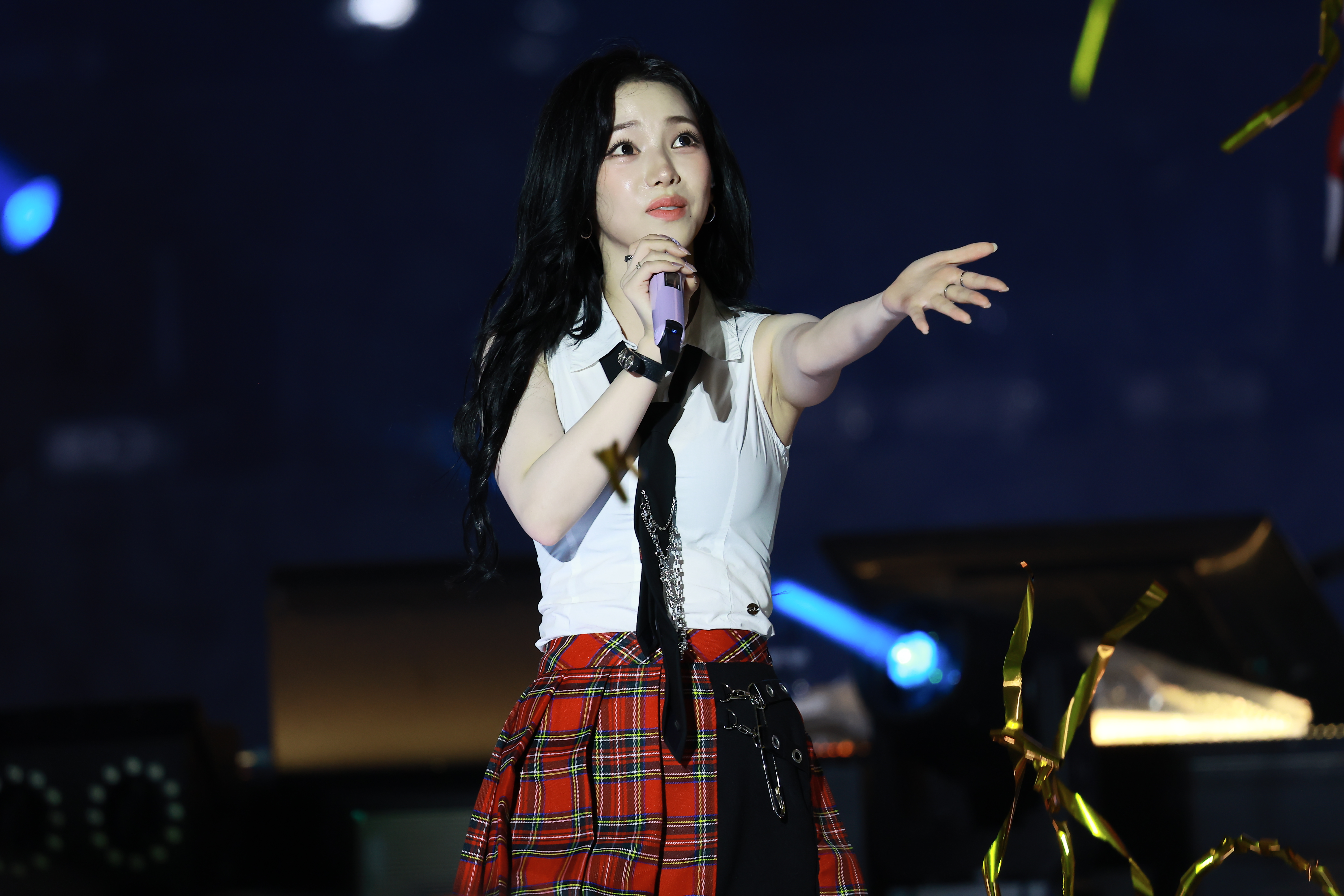 250921 Karina 933 pics