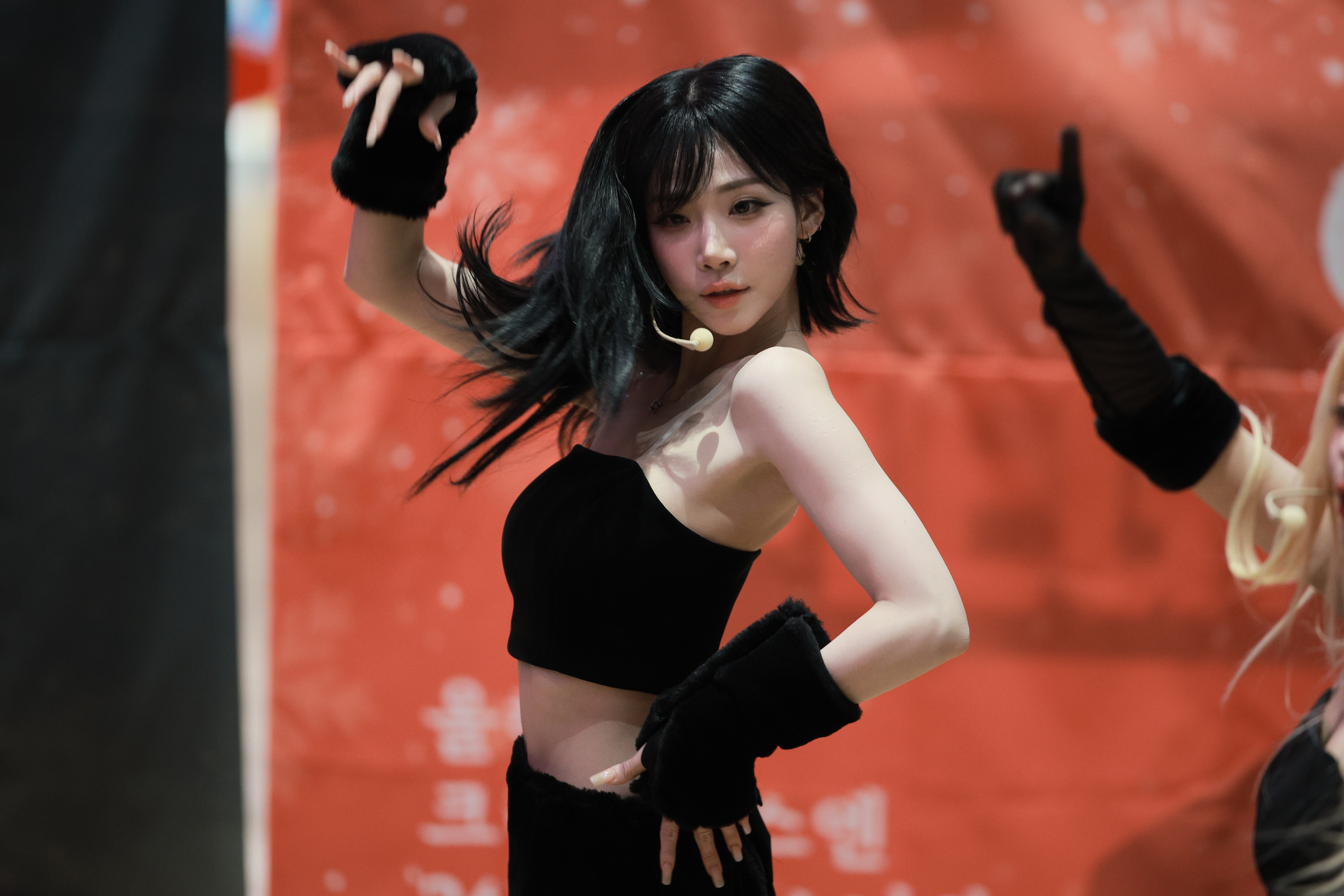 251202 Nakyoung 751 pics