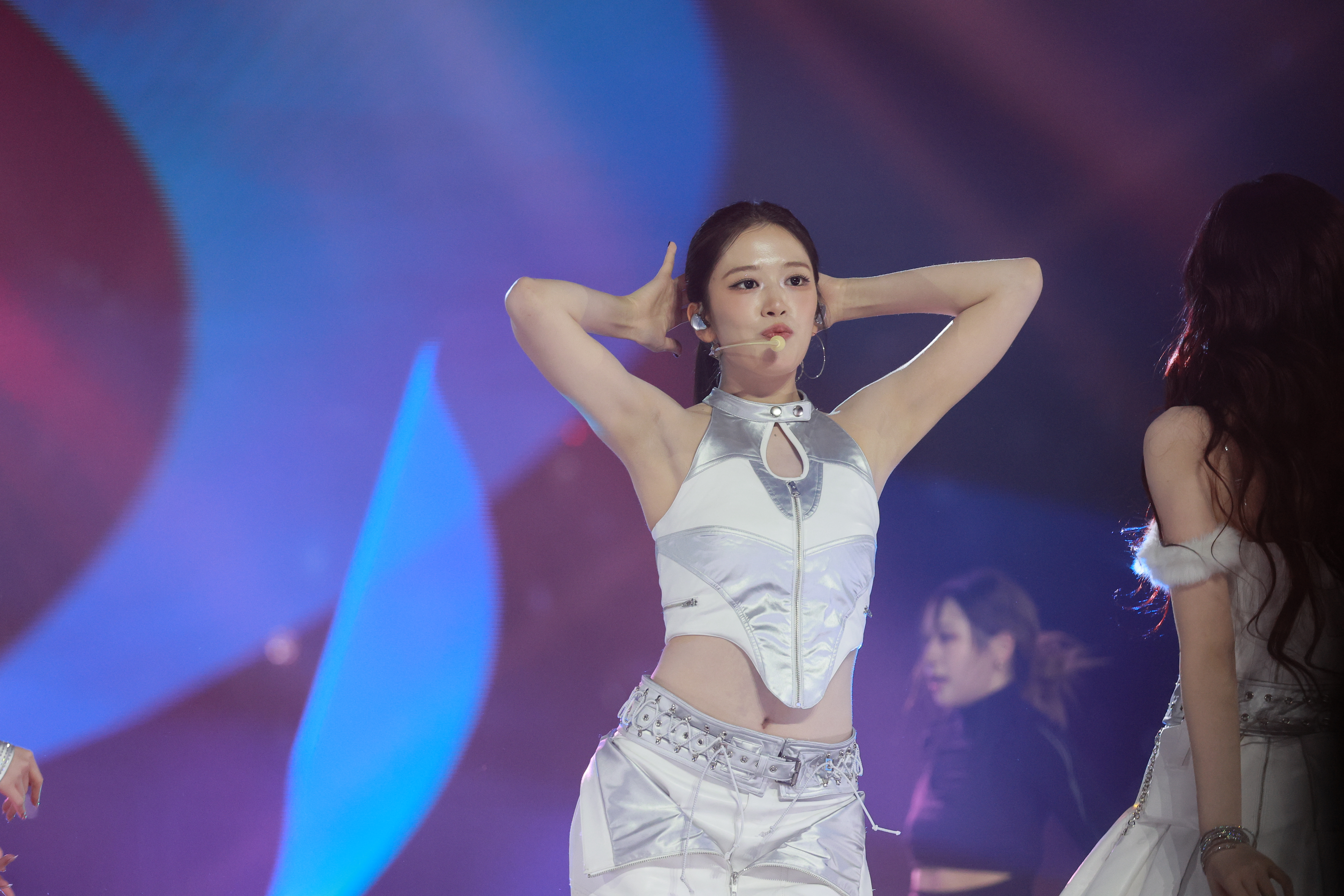 251115 Yujin 1353 pics