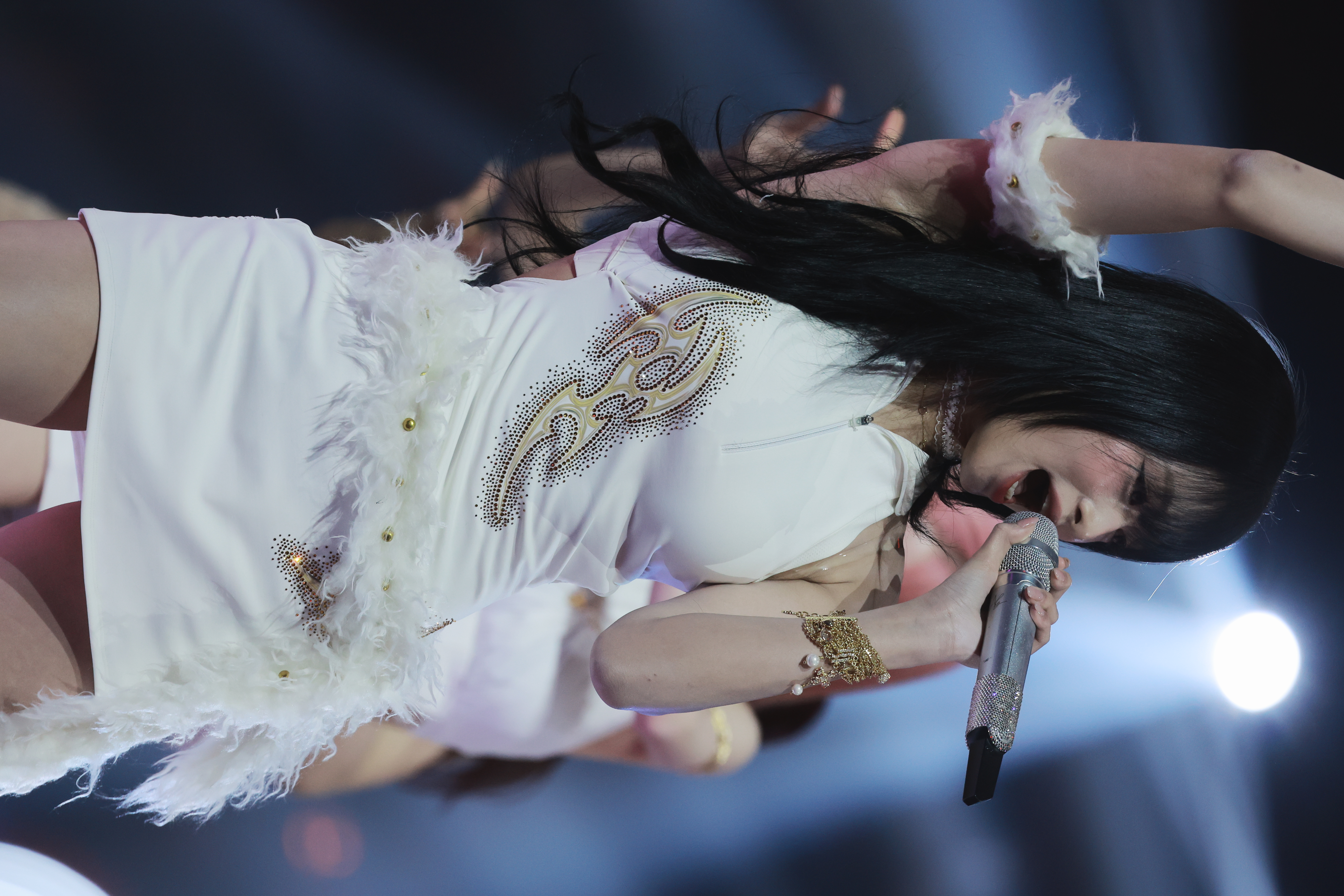 251225 Ahyeon 1434 pics