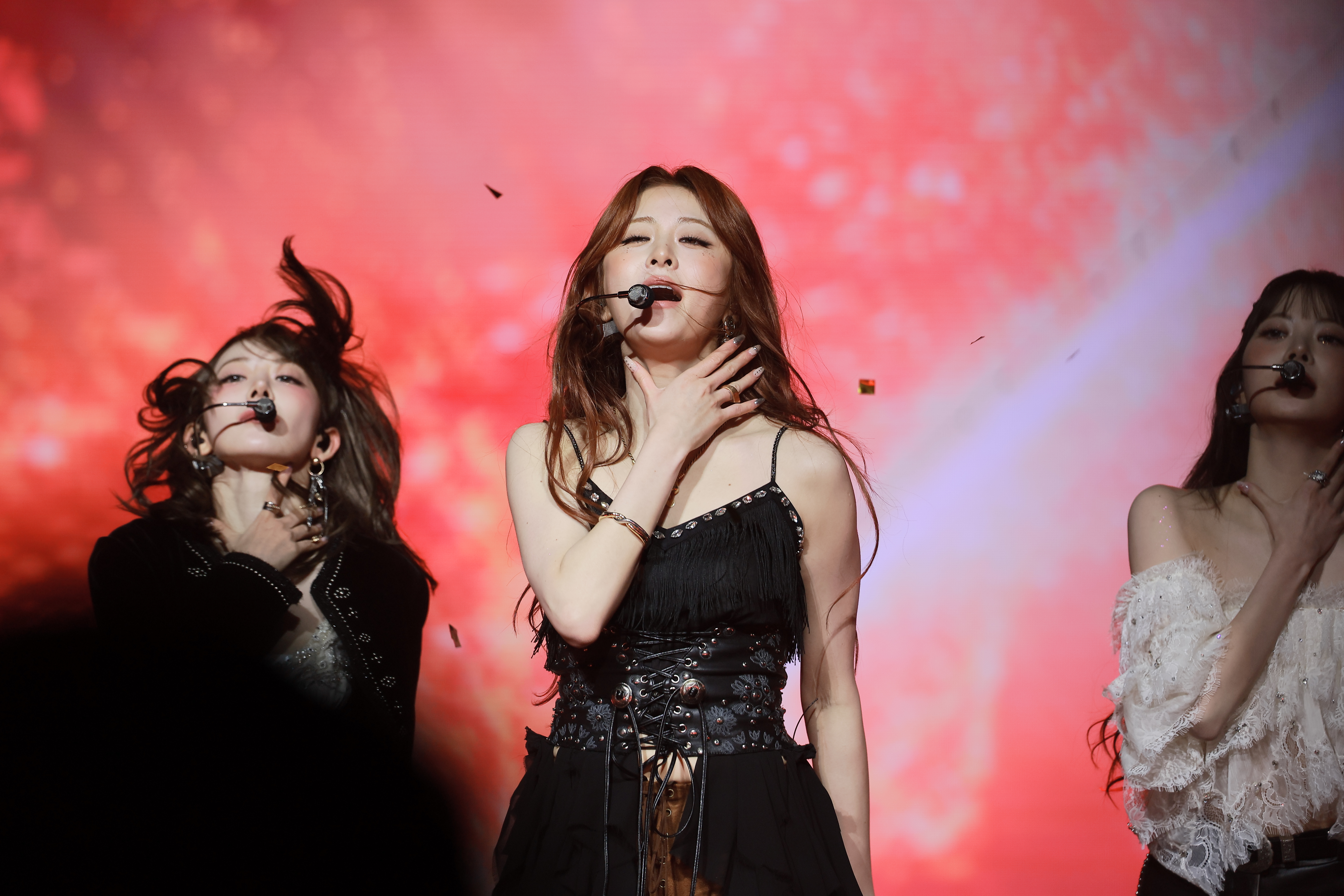 250420 Yunjin 1785 pics