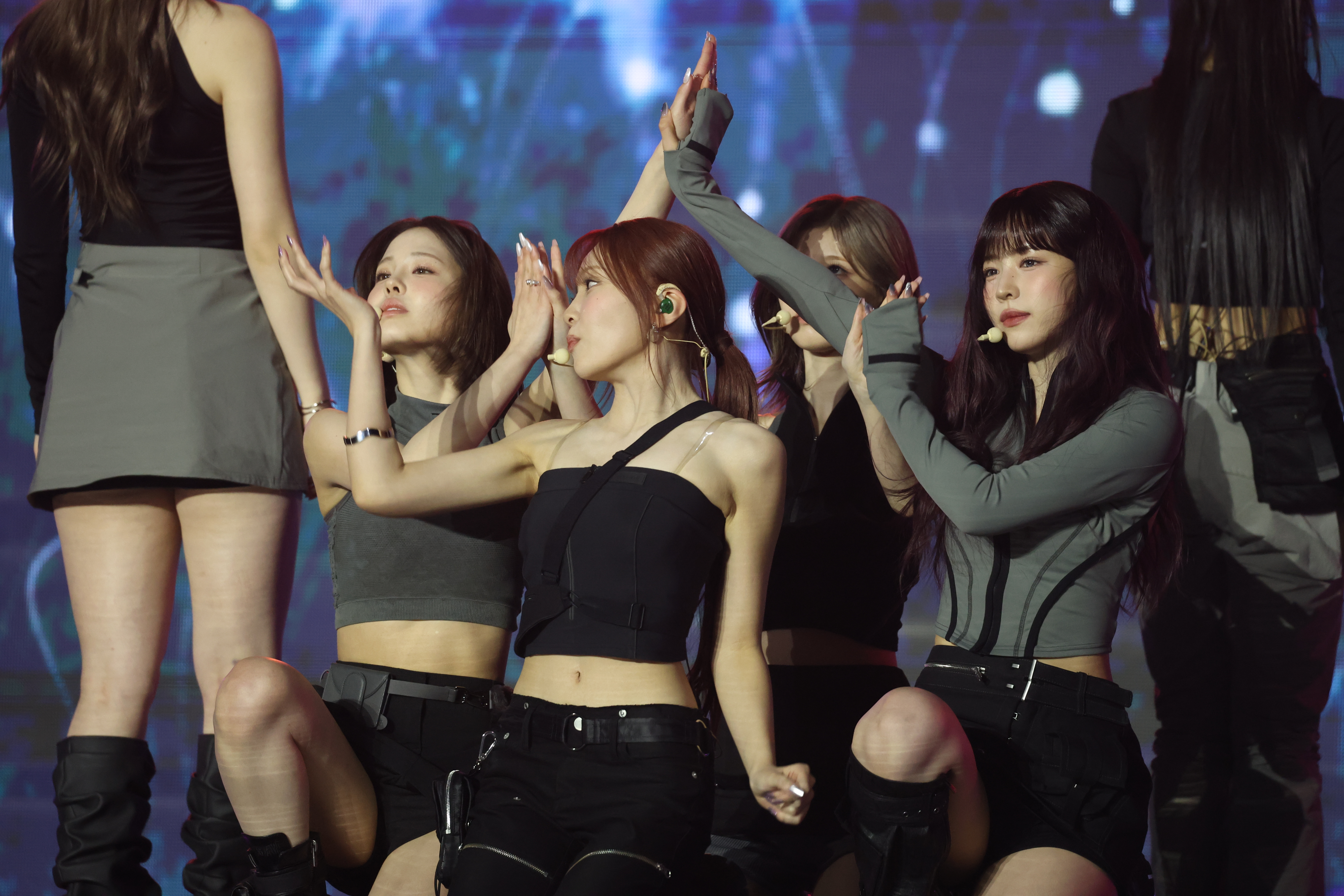 241117 Mayuka 700 pics