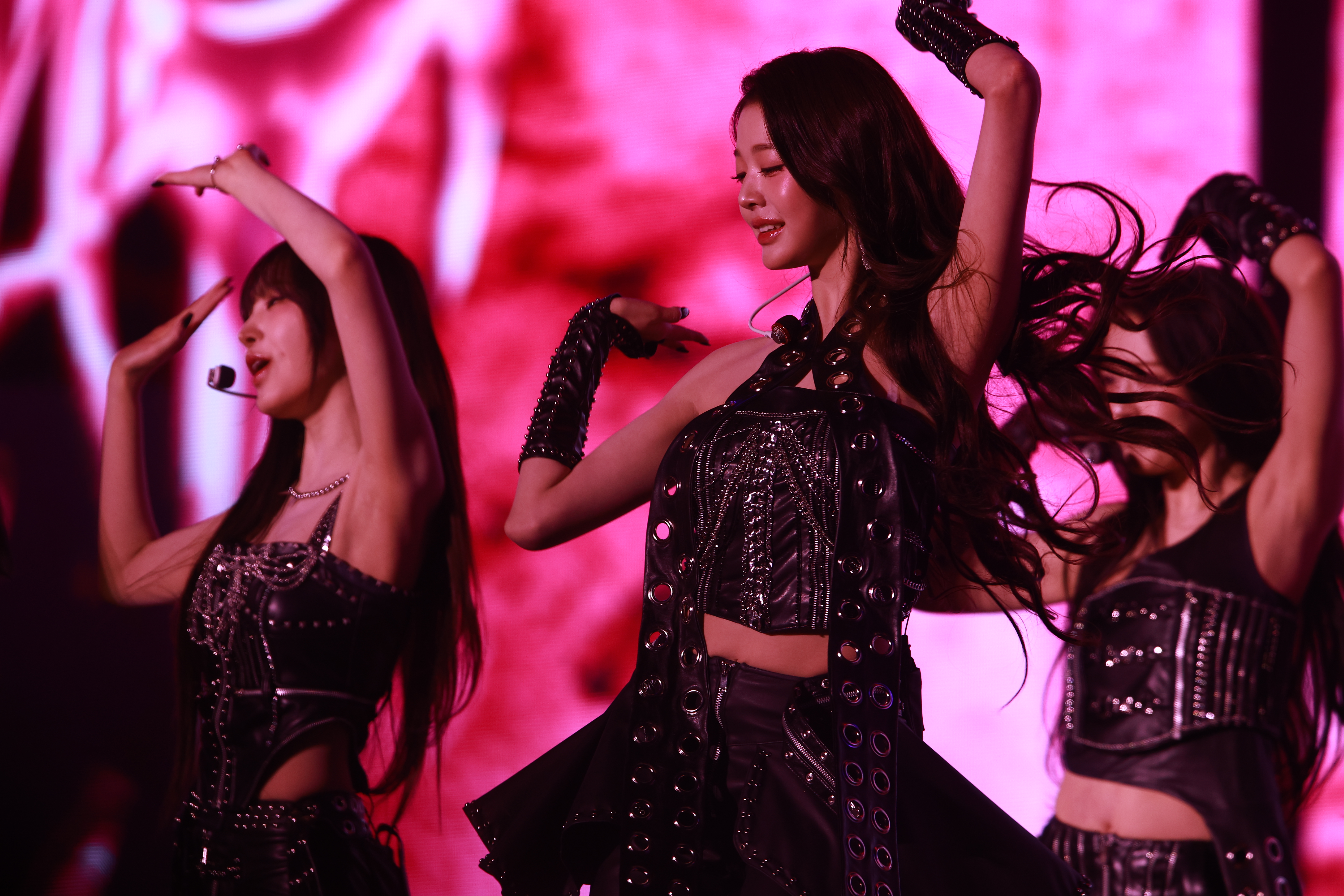 251102 Wonyoung 2471 pics