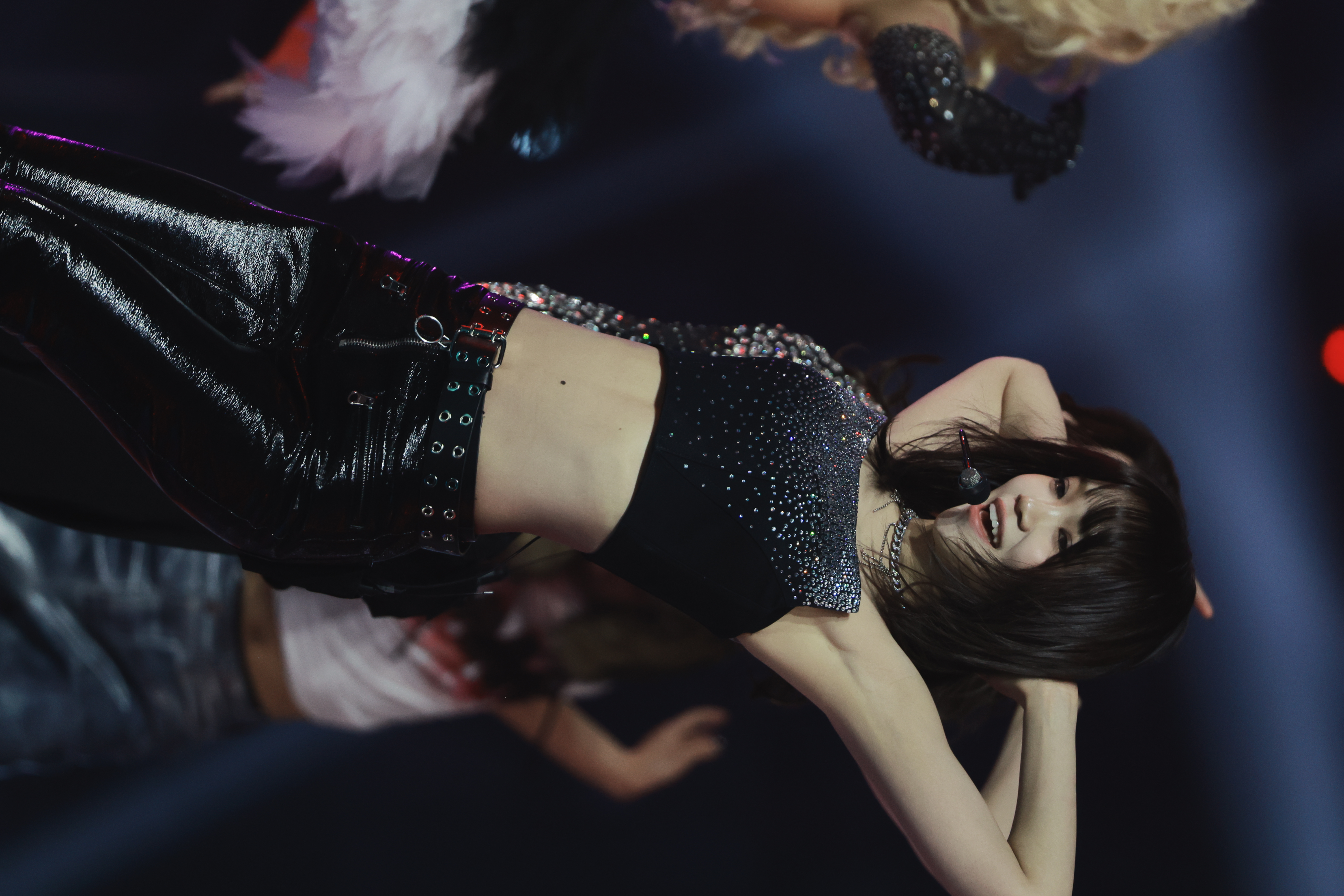 251225 Chaewon 1281 pics