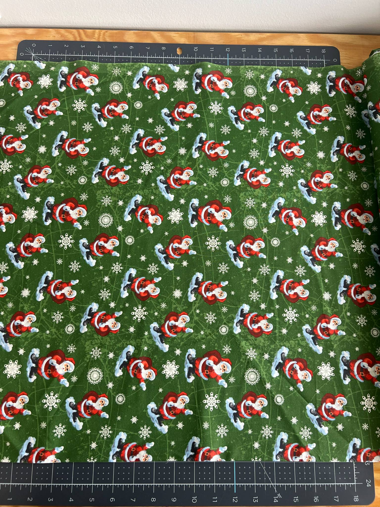 "Snowy Santa" Cotton Fabric 