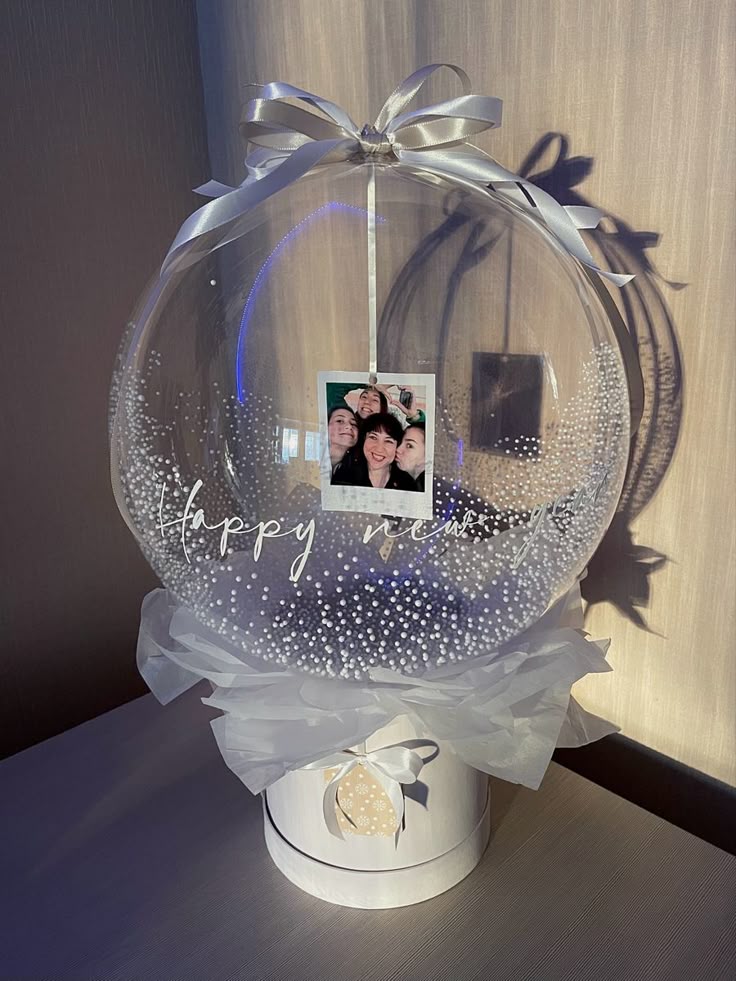 Globo con foto y caja sorpresa