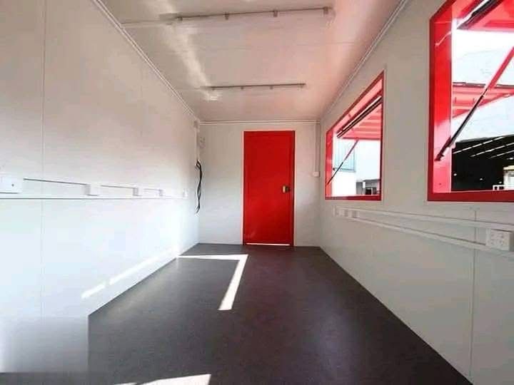 Conteneur Tuck Shop 6 mètres – Snack  Boutique mobile d’occasion