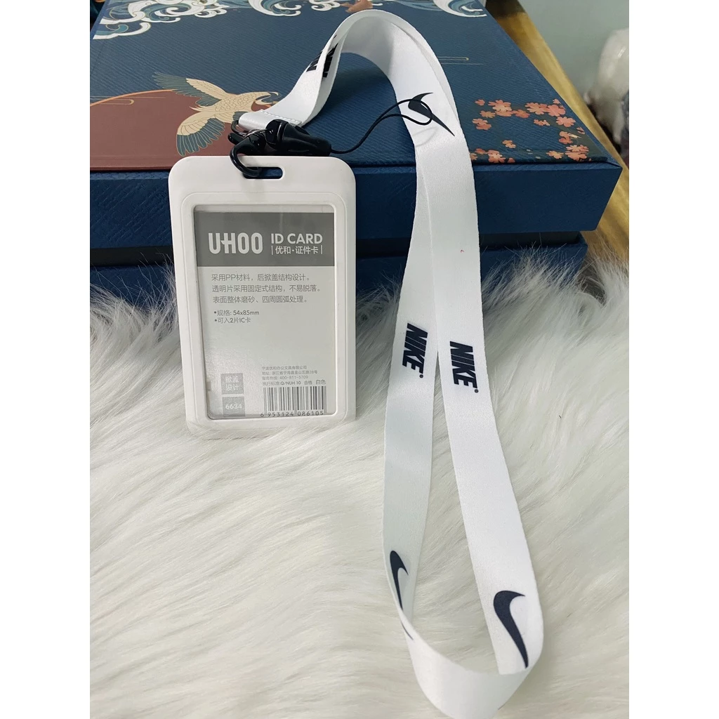 Dây đeo thẻ Nike