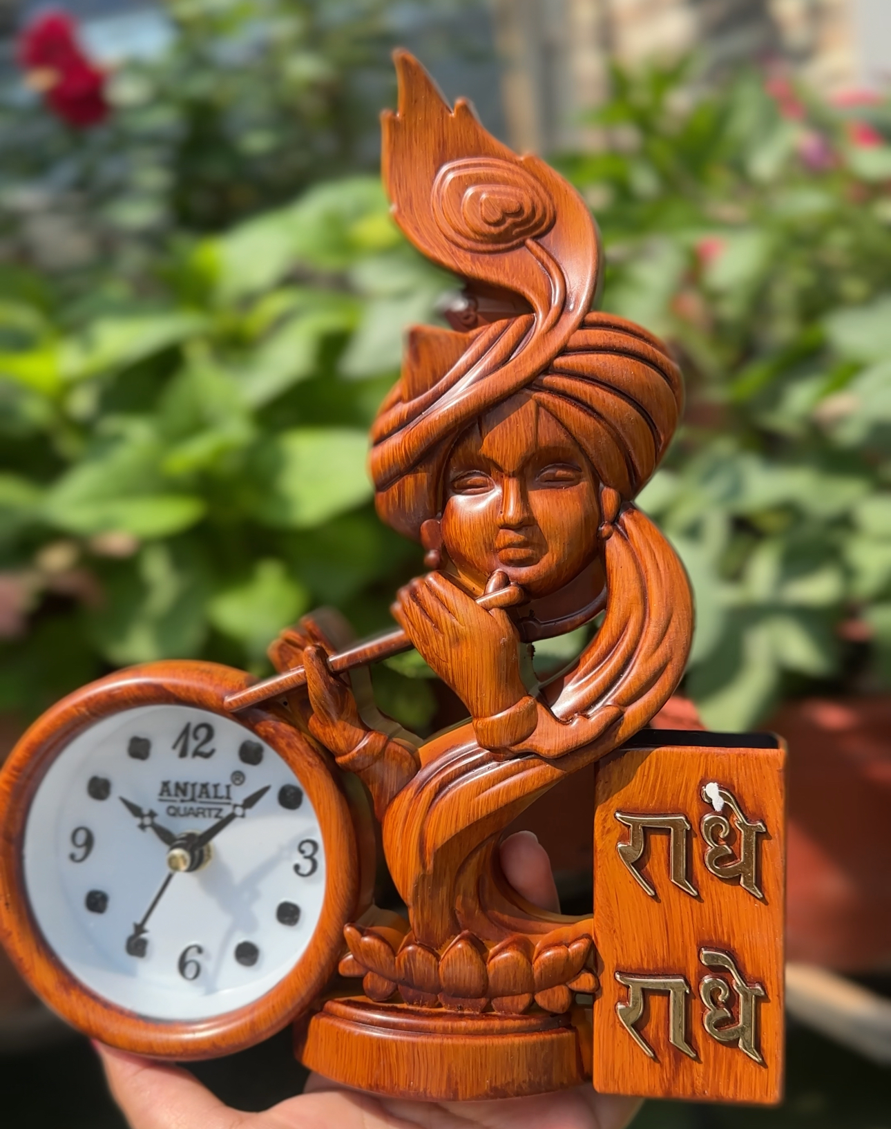 Radhe Radhe Analog Table Clock