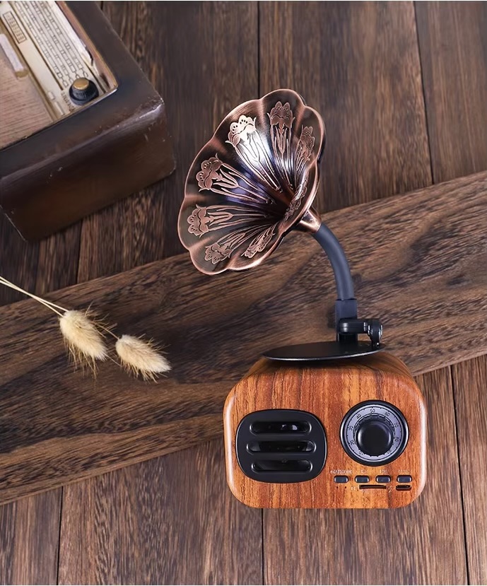 Vintage Gramophone Bluetooth Speaker