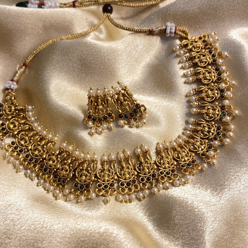 Brass necklace set with earring