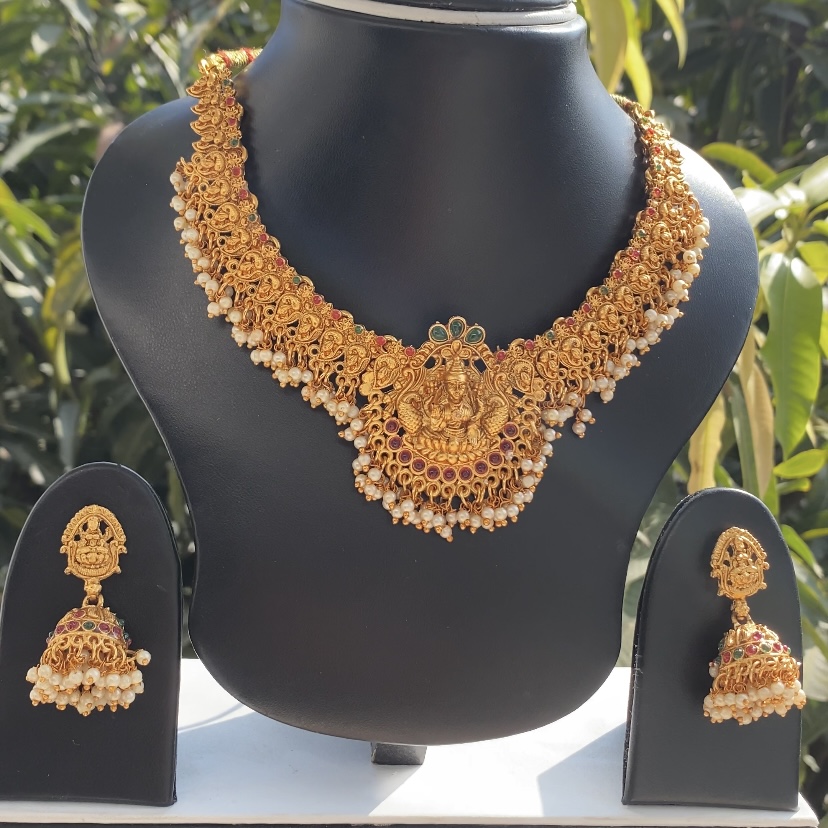 Pearl necklace set with earrings 