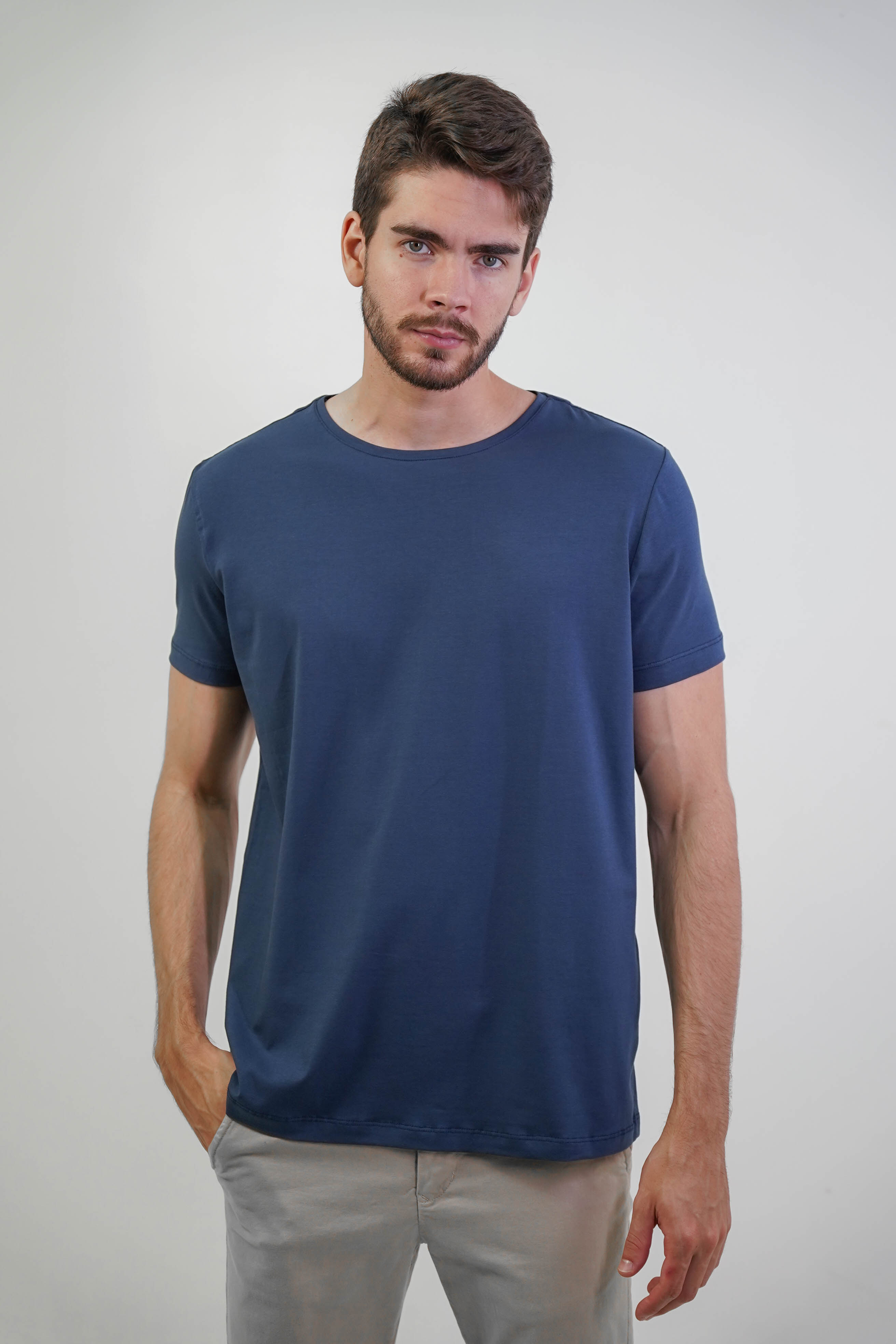 Camiseta premium algodão egípcio