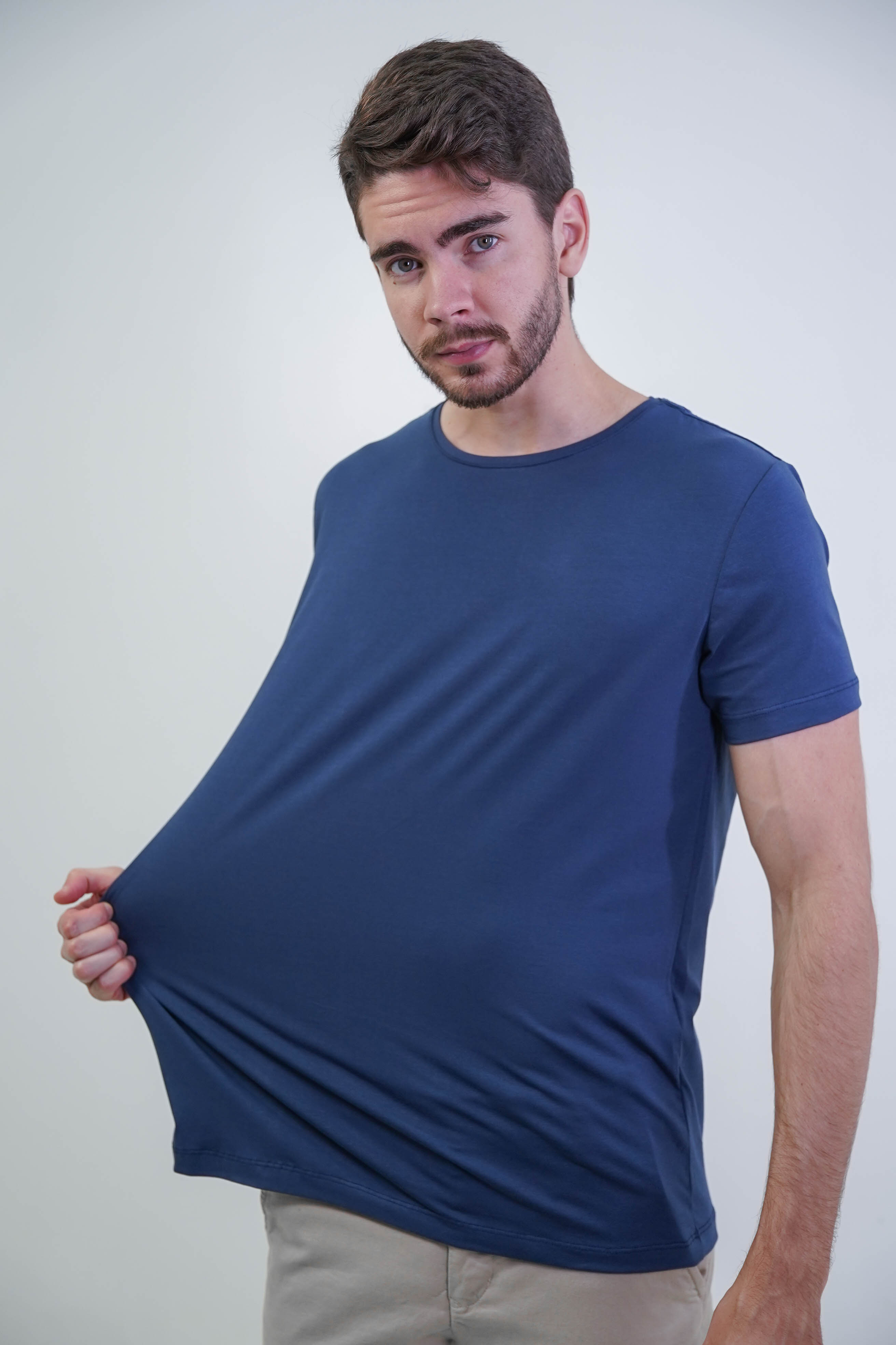 Camiseta premium algodão egípcio