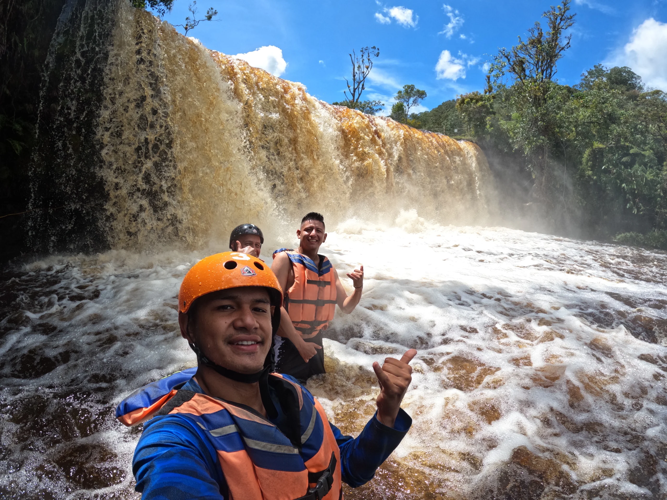 TOUR CASCADA LA HUMEADORA