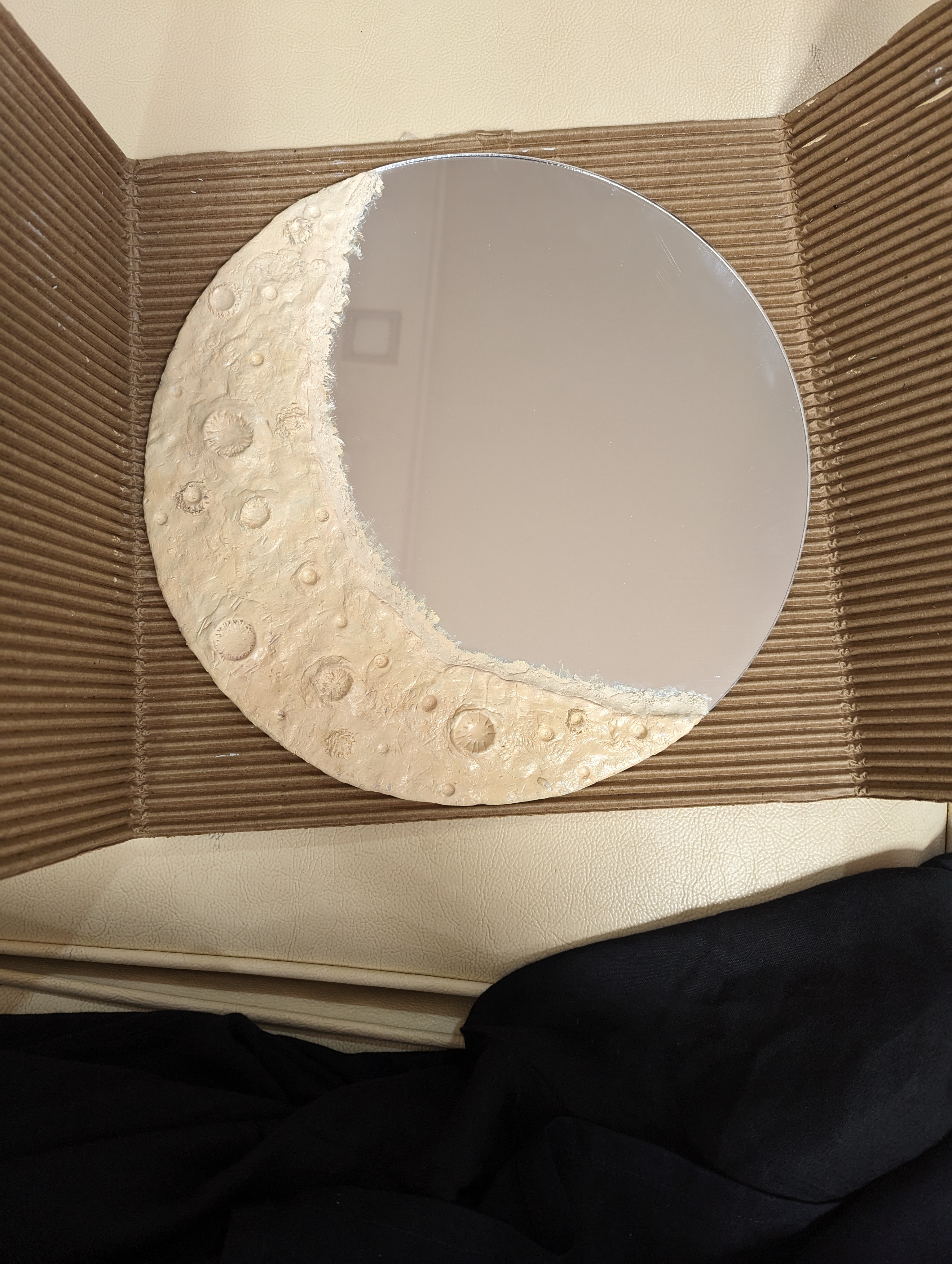 Round Moon-themed Mirror
