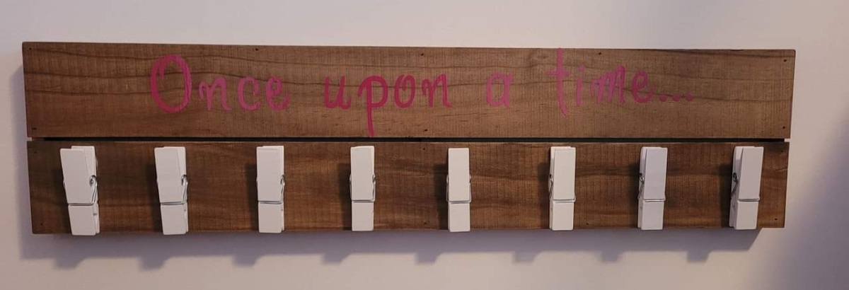 Wooden Wall Dress-up with Clips