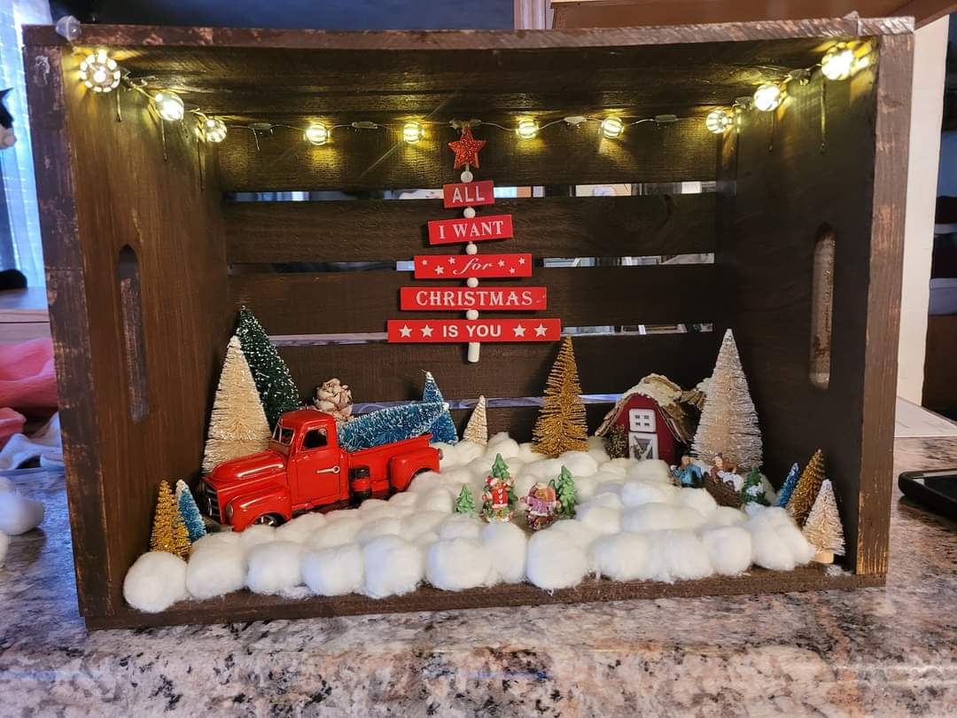 Christmas Decorative Crate