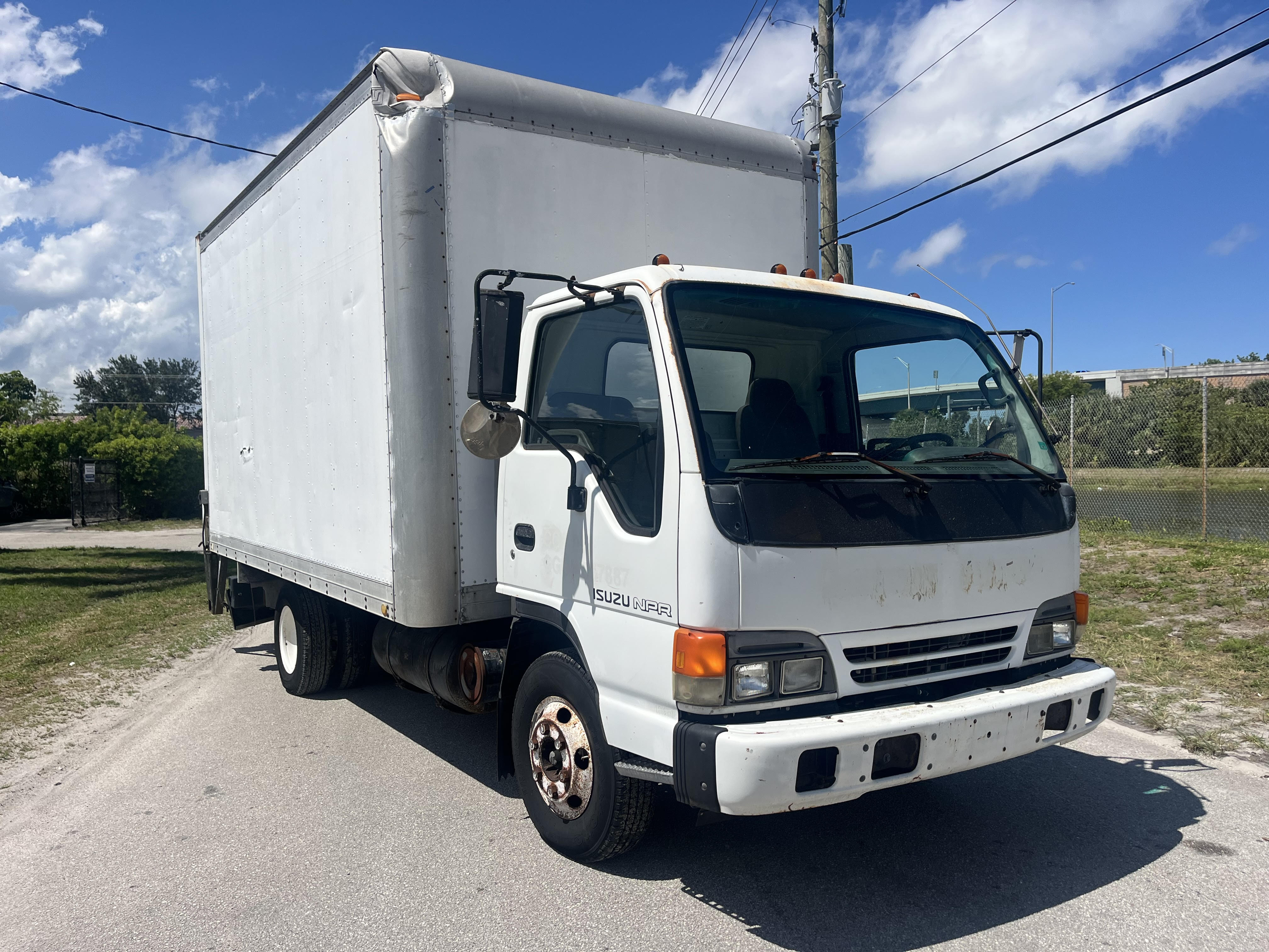 1998 Isuzu NPR