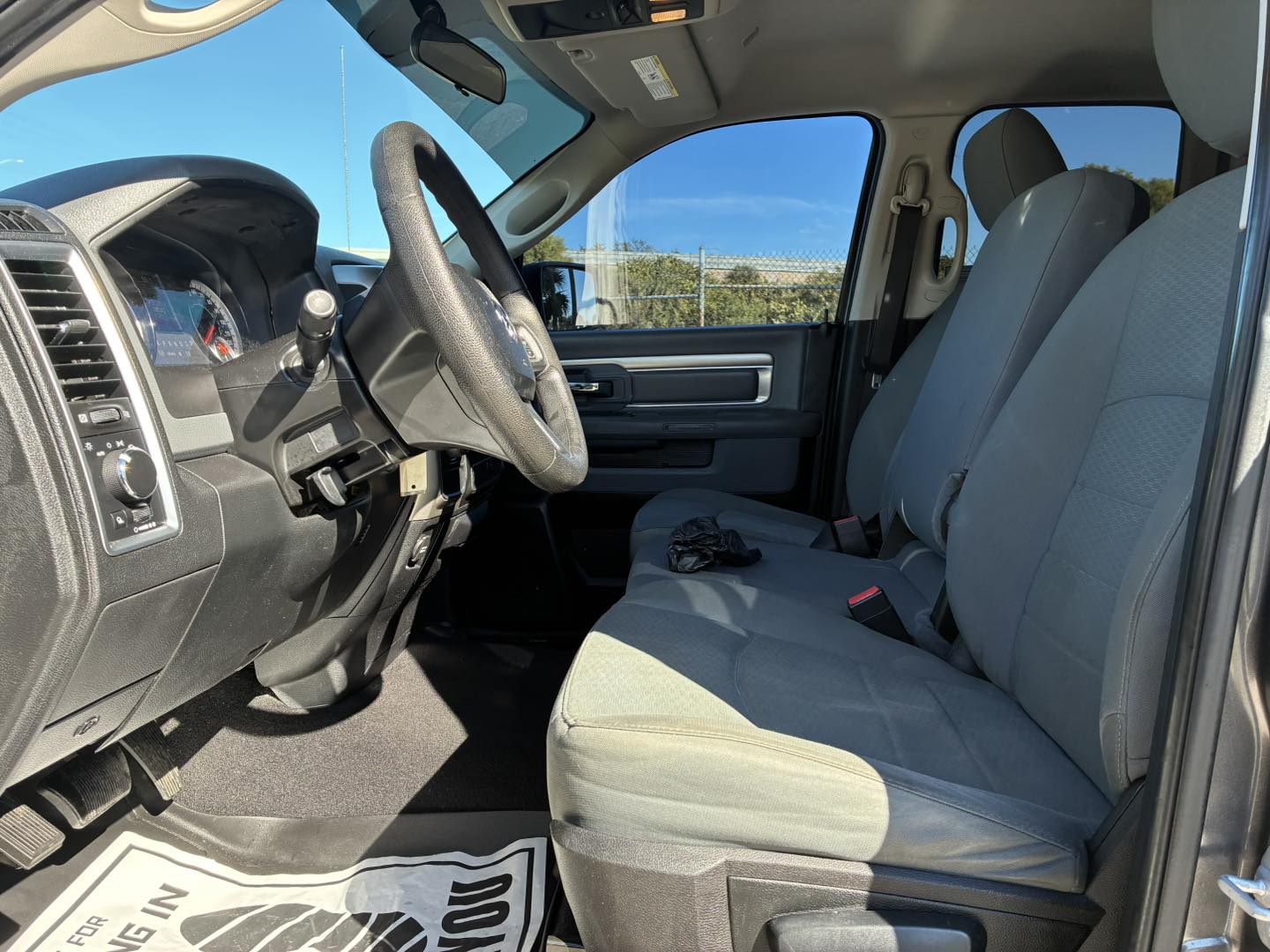 2017 DODGE RAM 1500 GREY