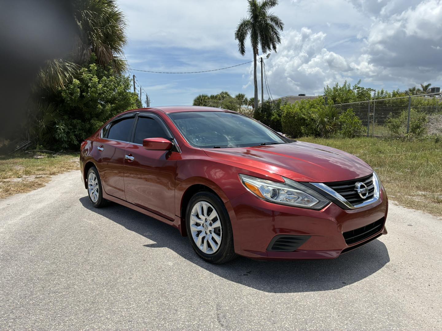 2016 Nissan Altima Red
