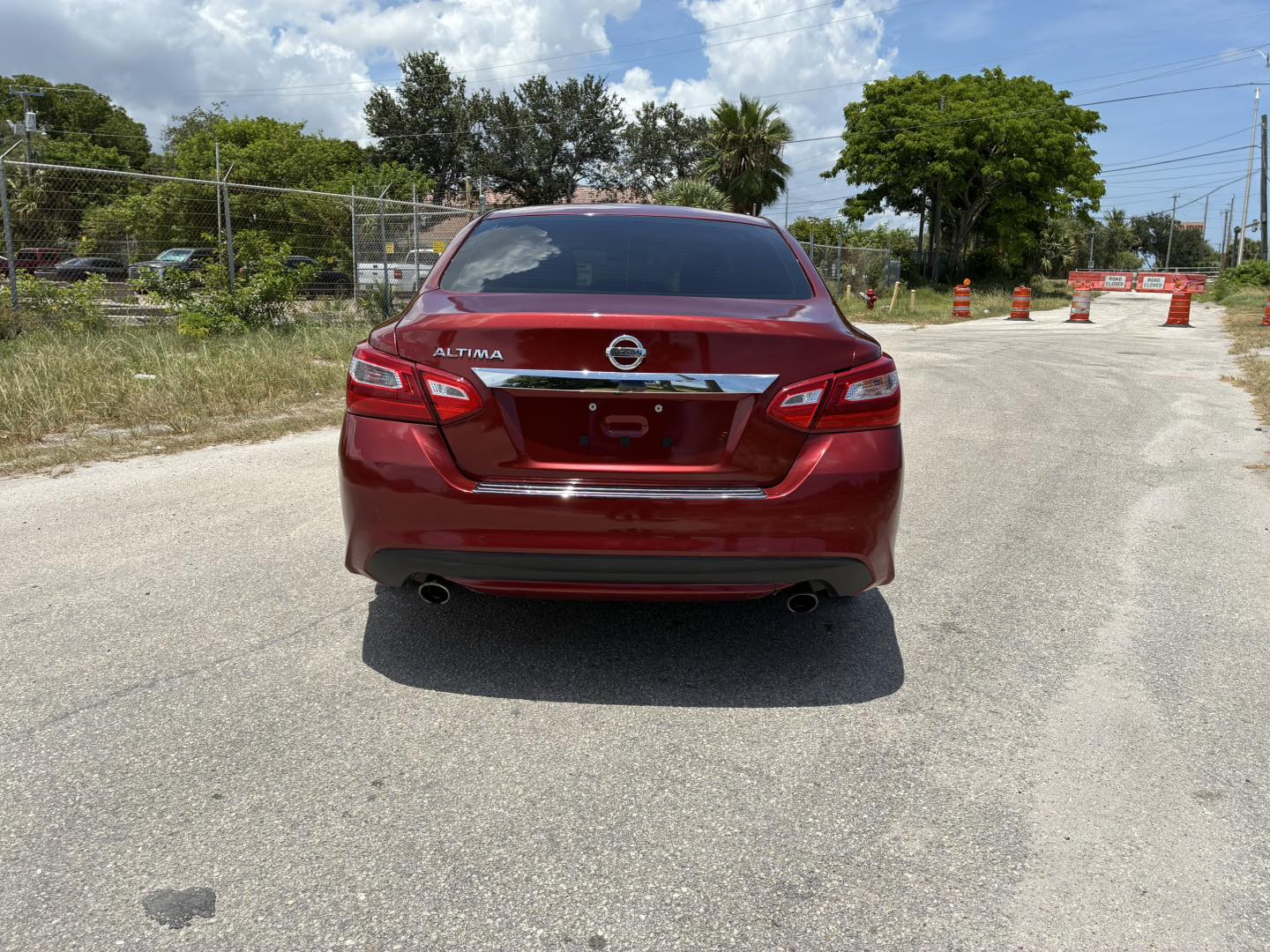 2016 Nissan Altima Red