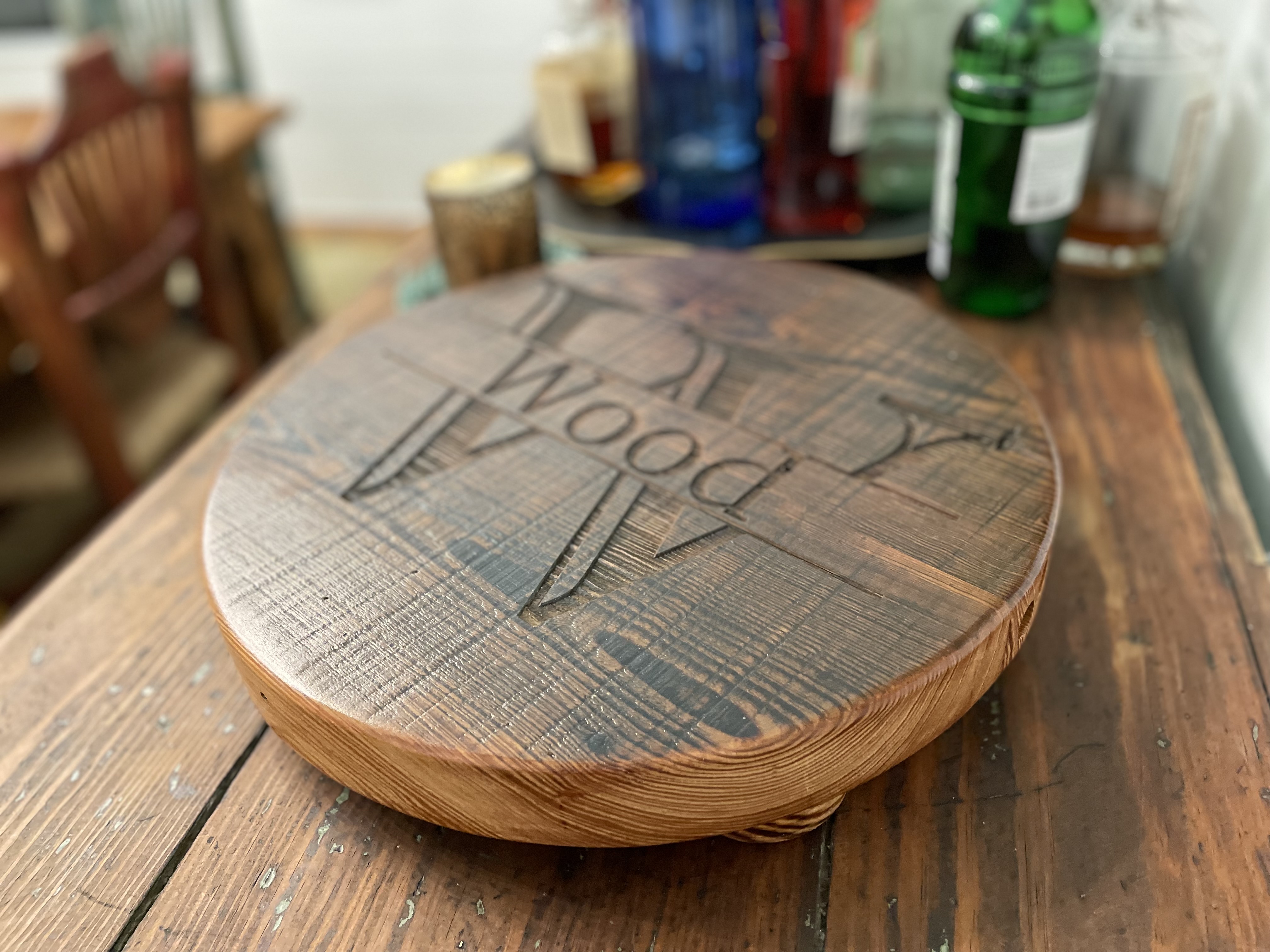 Custom-engraved Riser