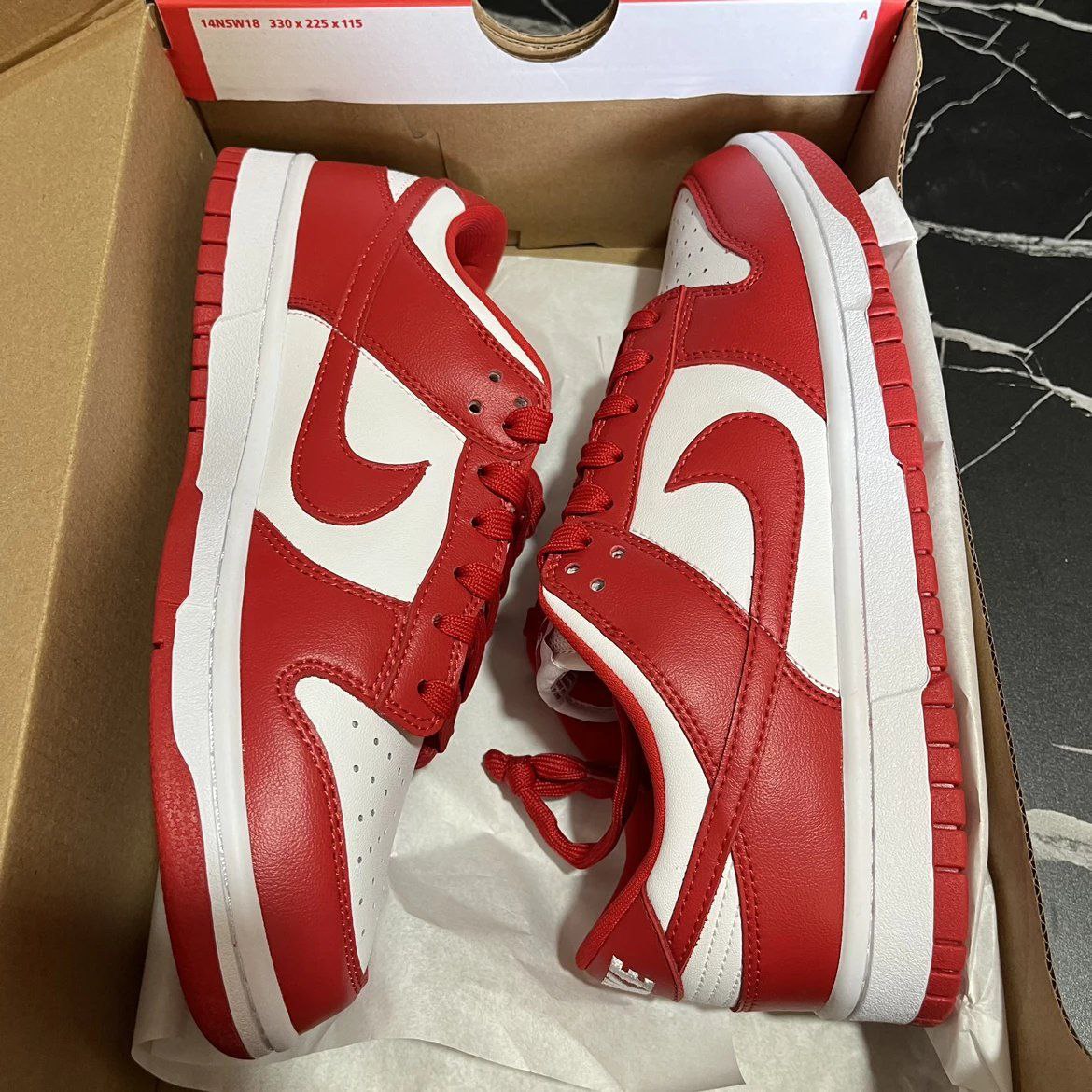 Nike Dunk Low " University Red "